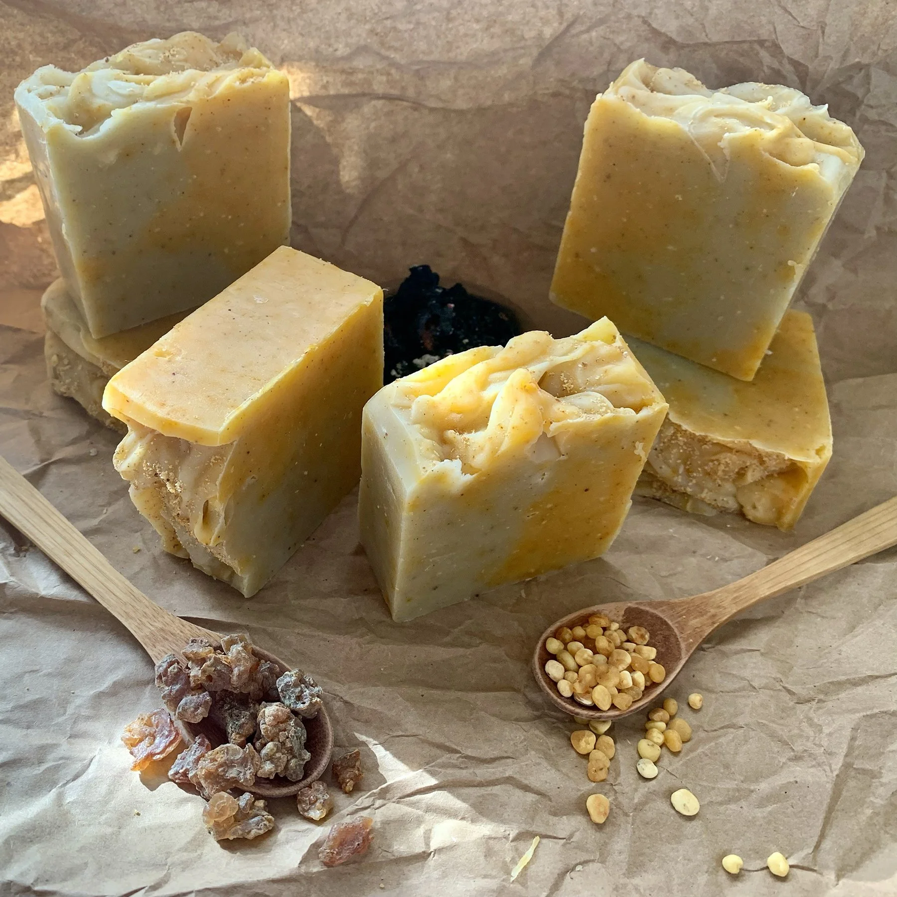 maine_botanical_soaps_frankincense_myrrh_soap_3.jpg