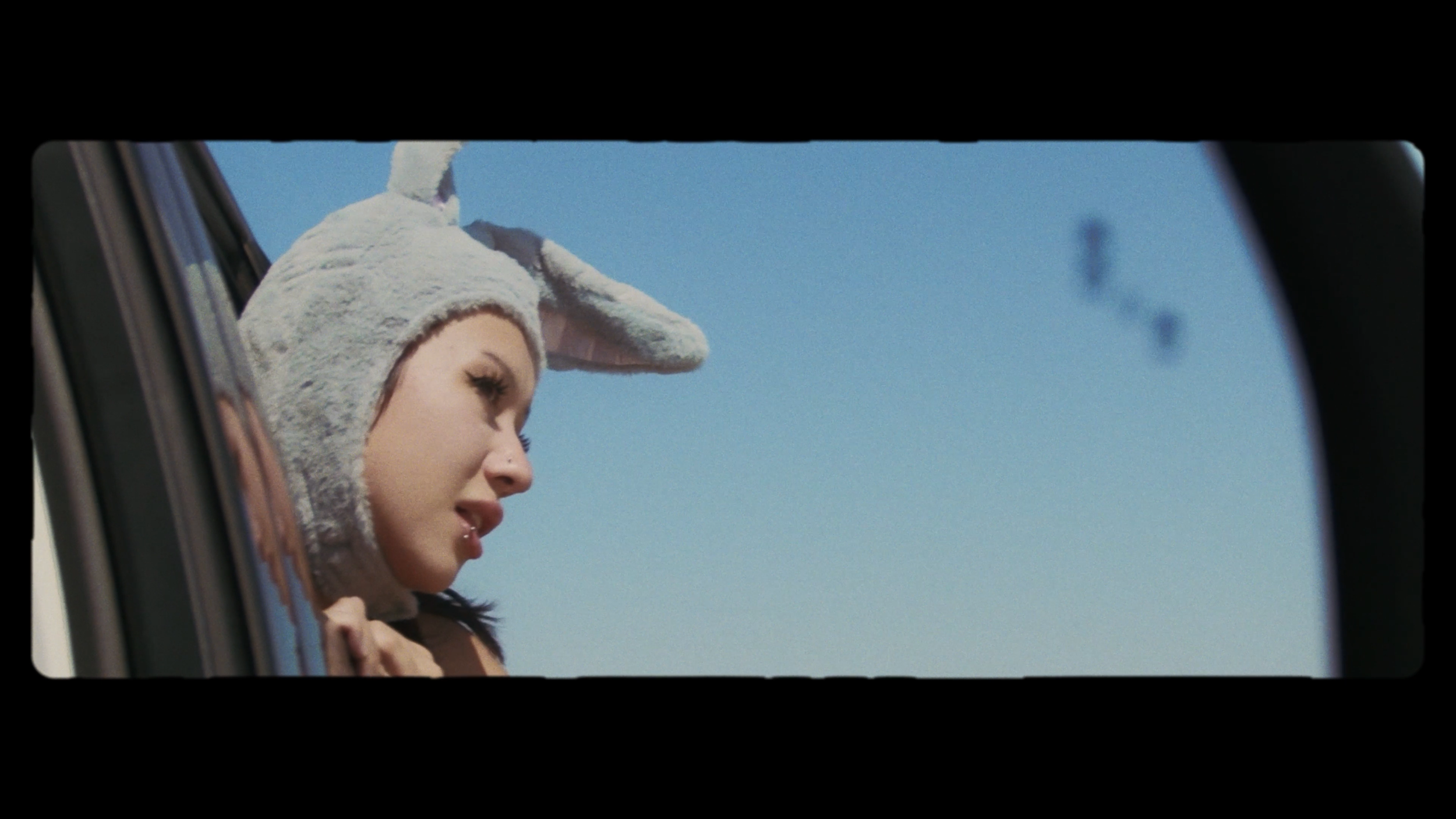 LK_LT_FINAL_WithGrain_OriginalCut.mp4.00_00_06_16.Still010.png
