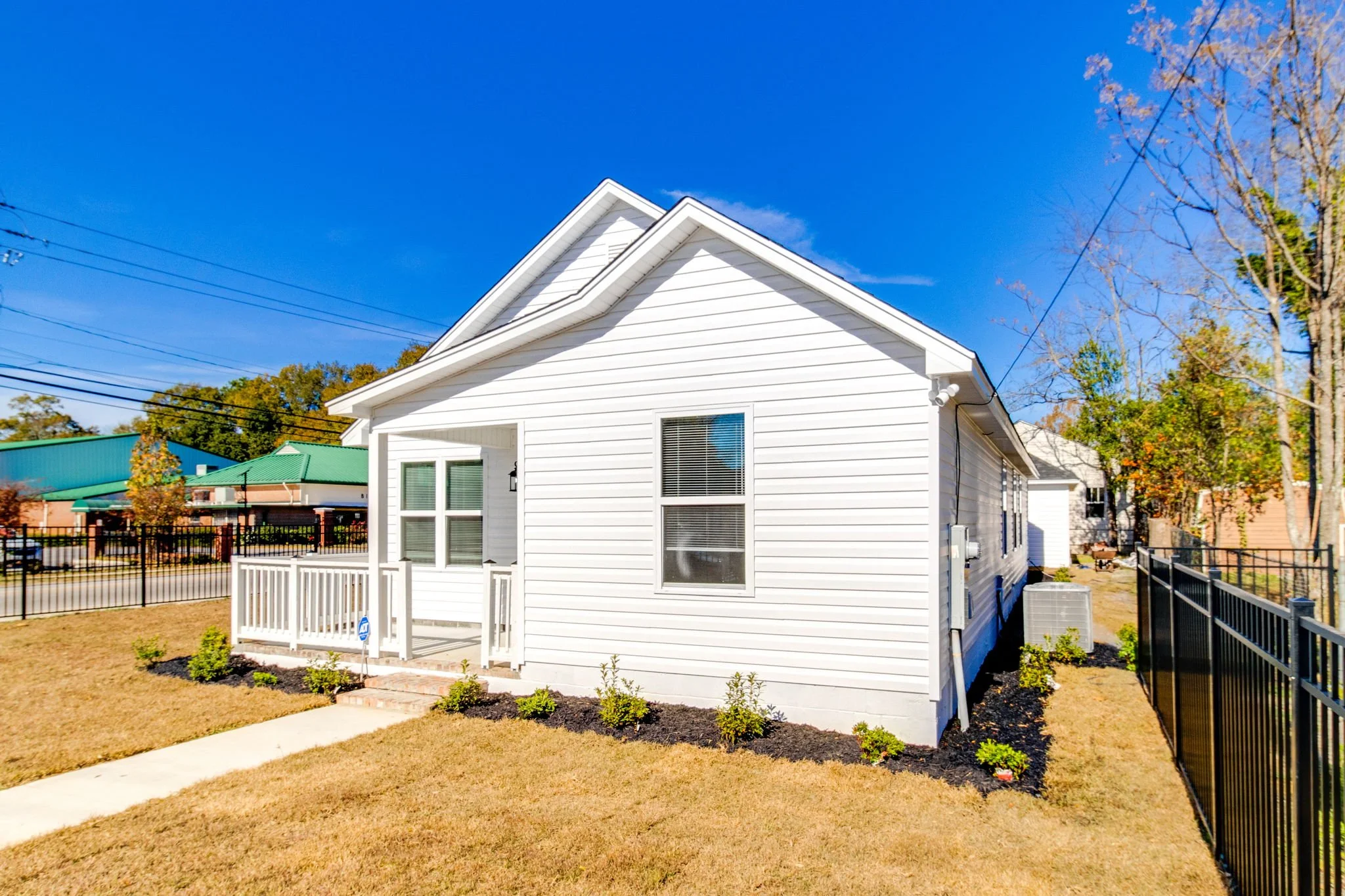 2-web-or-mls-2025 11 24 - 533 Dingle St - Sumter-2.jpg