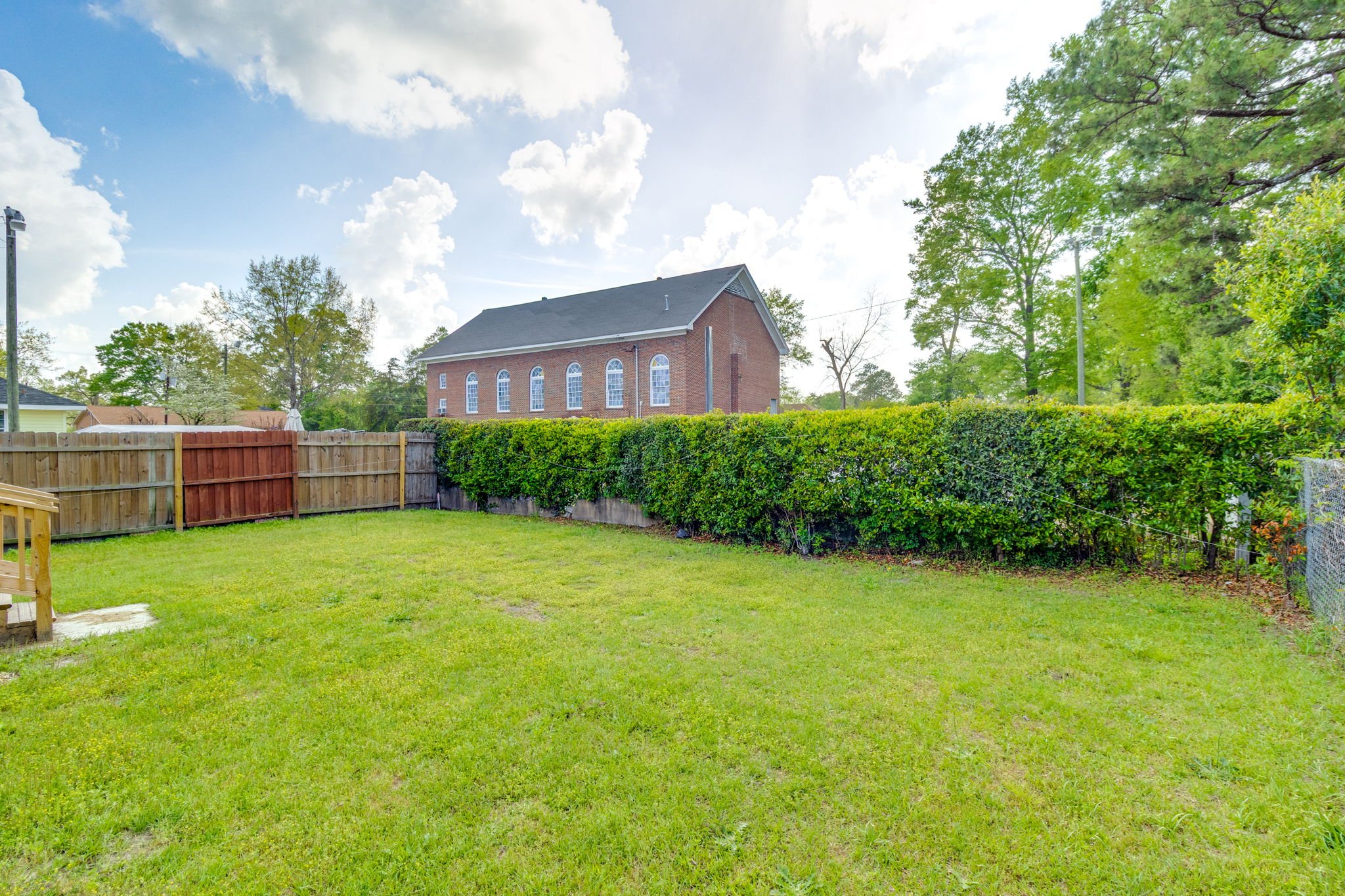 25-web-or-mls-2025 04 04 - 110 Council St-Sumter-25.jpg