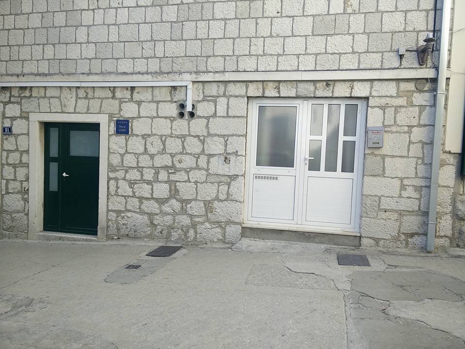 183.jpg