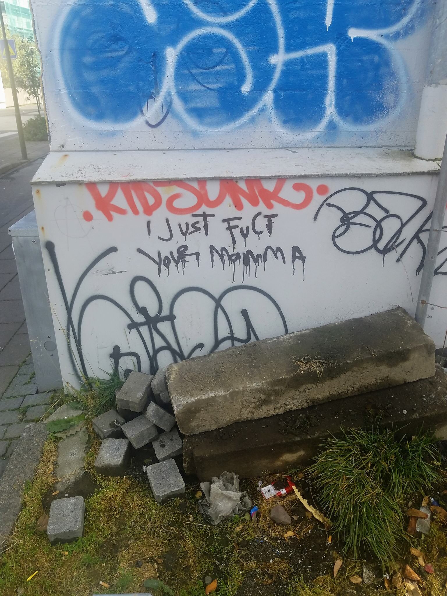 121.jpg