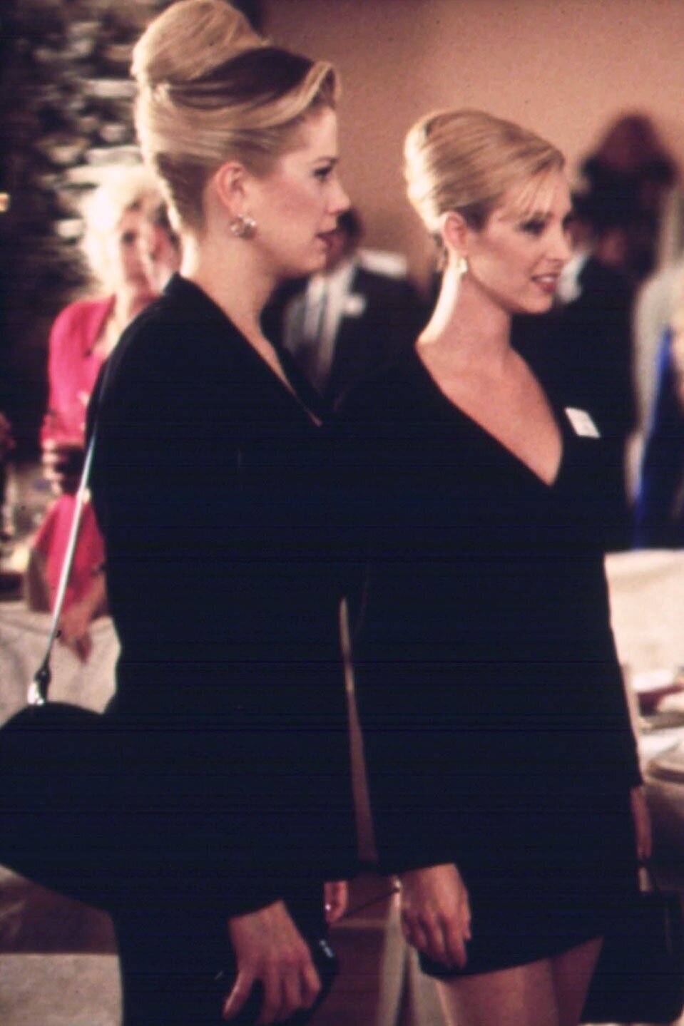Romy and Michele's black outfits and updos