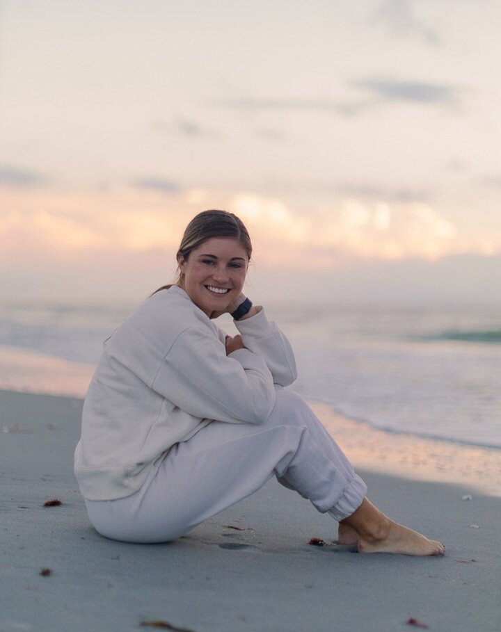 Cheesin' because today is the official start of summer! Who wants to guess how we are spending it?? 😉

#florida #sunset #photographer #travelphotography #thebeach