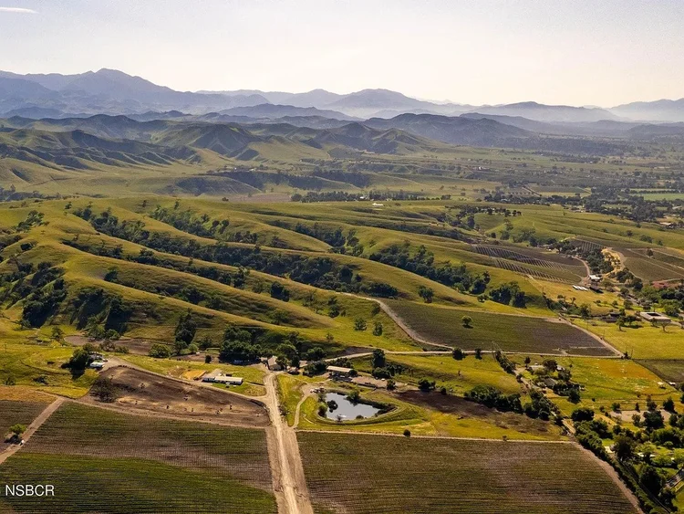 4399 Roblar Ave, Santa Ynez