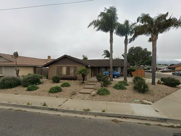 1018 W North Ave, Lompoc