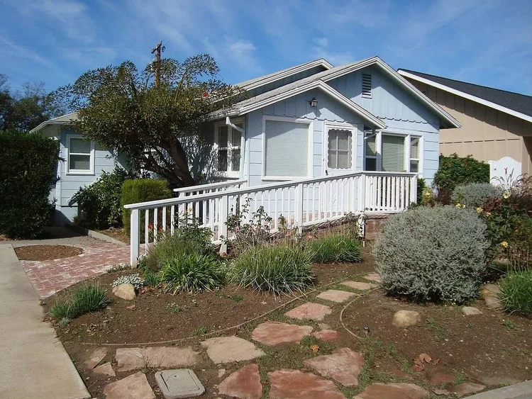 529 5th St, Solvang