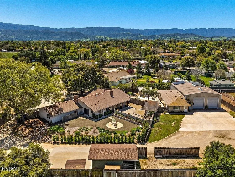 1483 Country Way, Santa Ynez