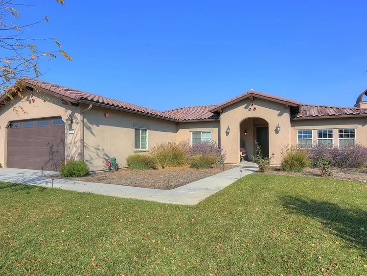 1218 Pistache Ave, Solvang