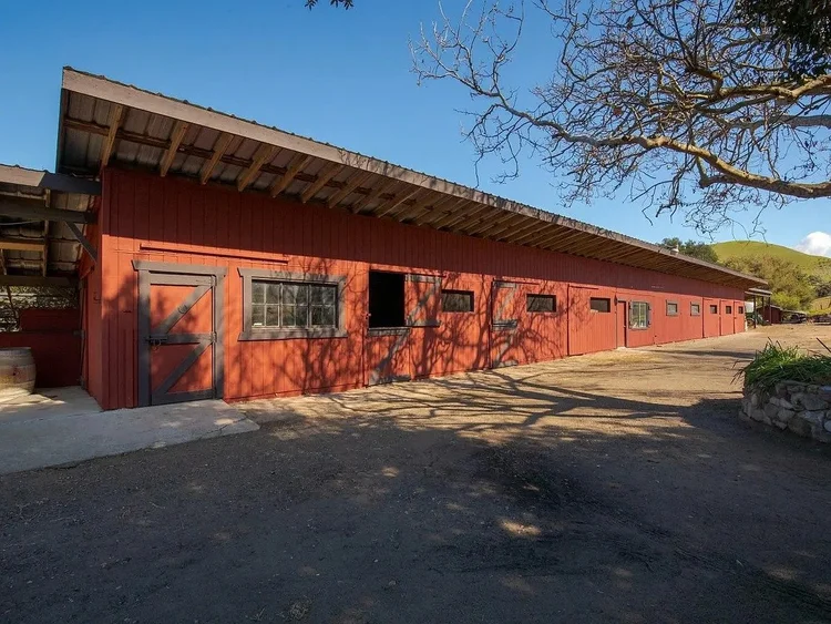 7320 Santos Rd, Lompoc