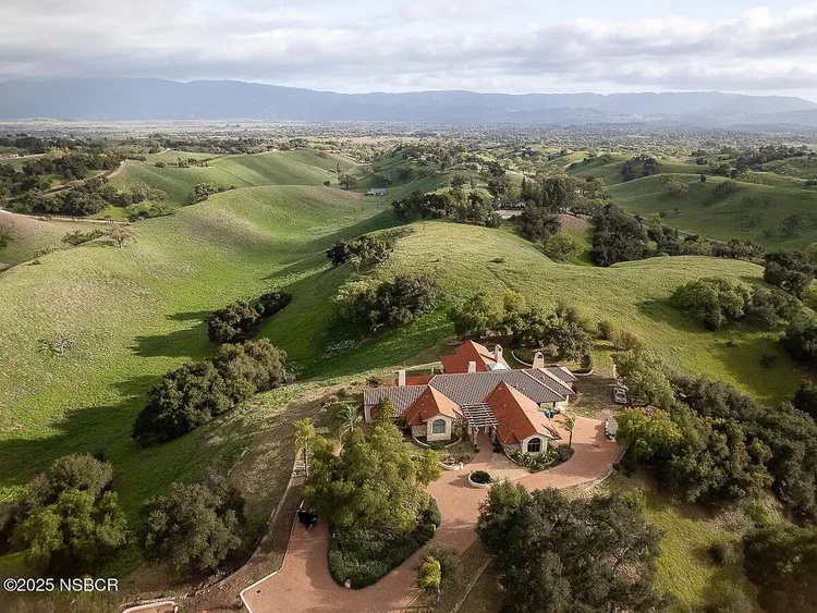3070 Avenida Caballo, Santa Ynez