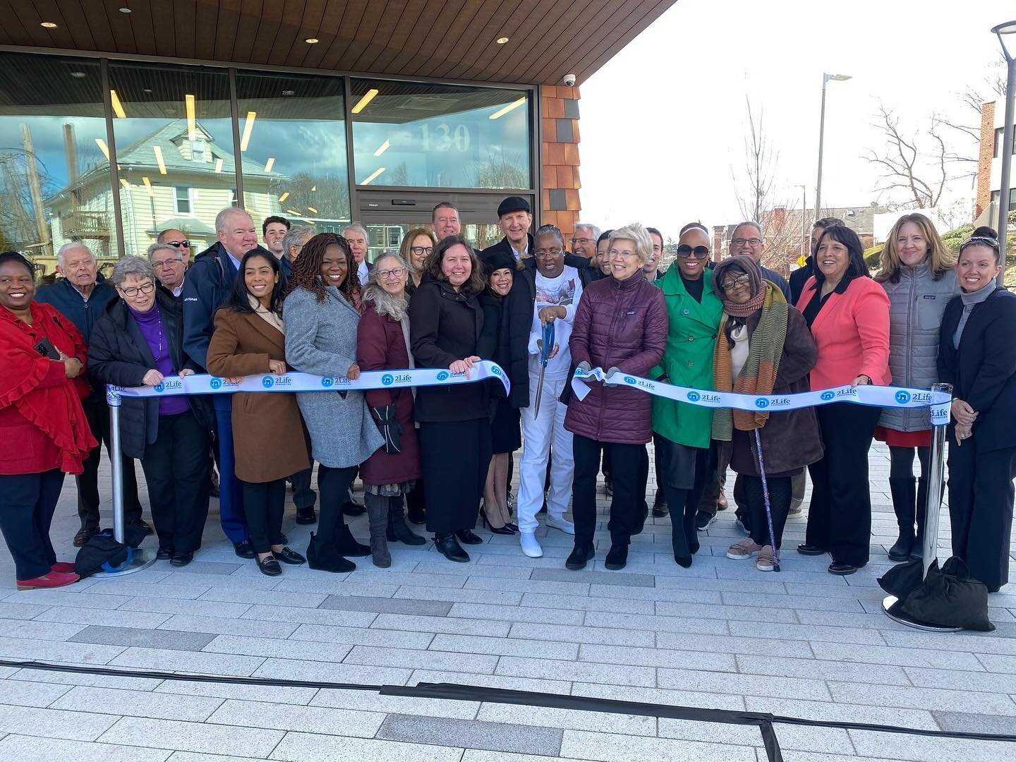 YES to more housing for our seniors! So thrilled for Ms. Beverly and all of the new residents of the JJ Carroll House in Brighton, a partnership between @lifeat2life &amp; @bostonhousingauthority that brings 142 new, modern, energy-efficient homes fo