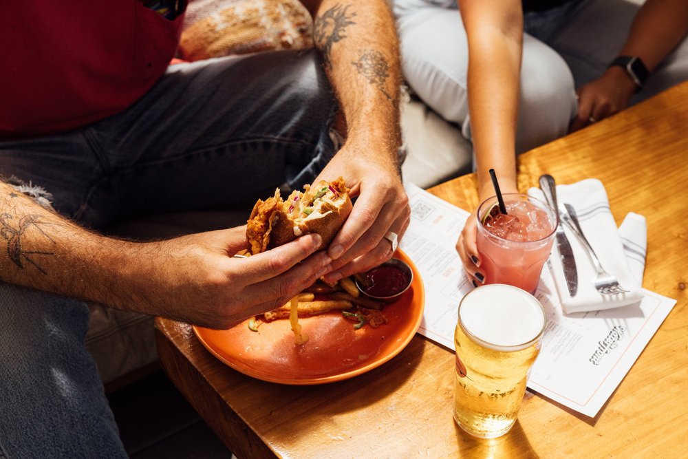 Places to Eat on the Water Near Me – Scenic Waterfront Dining Experiences