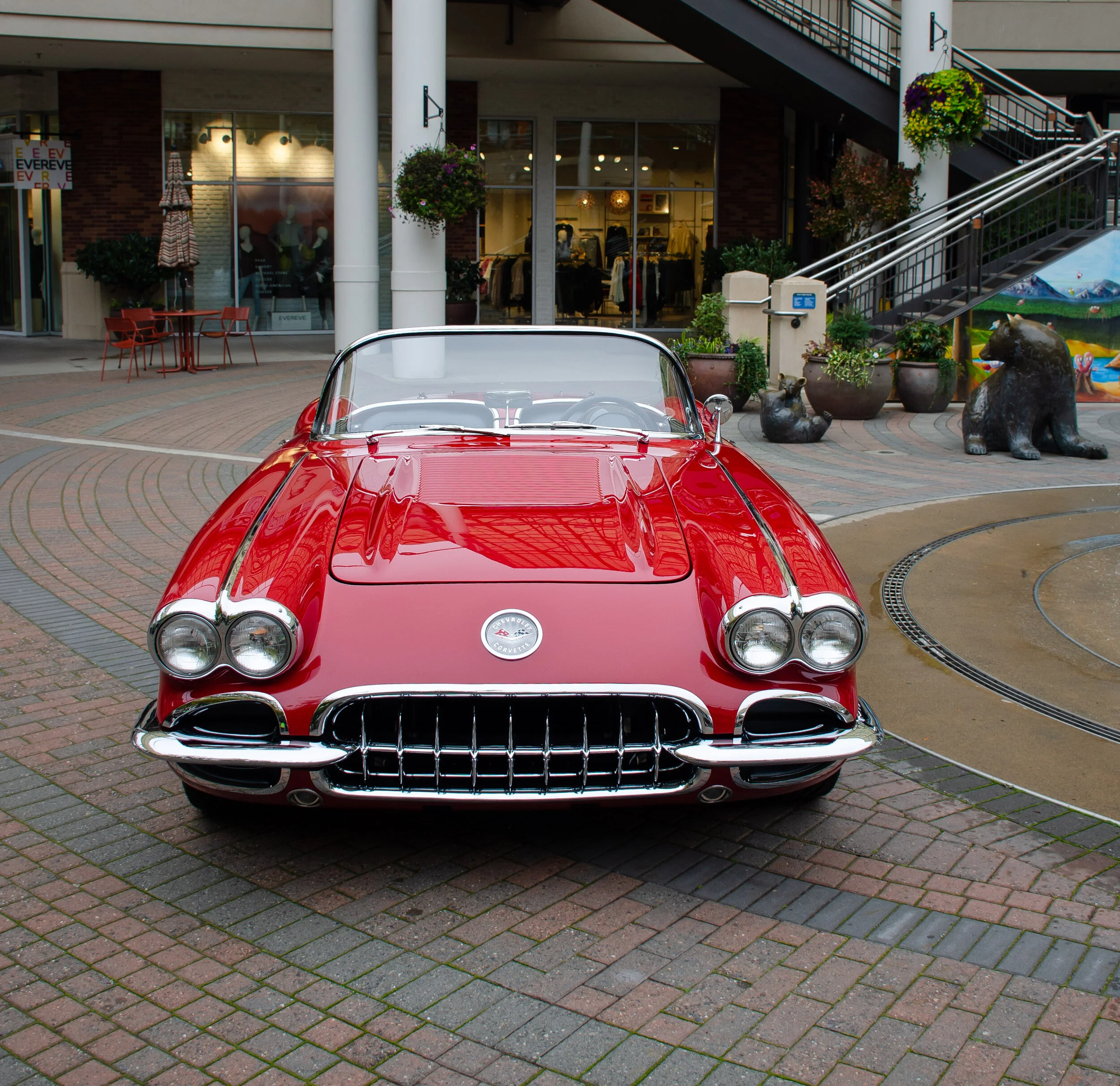 Dan O'Connell - DanOConnell_Photo31_RedVette2.jpg