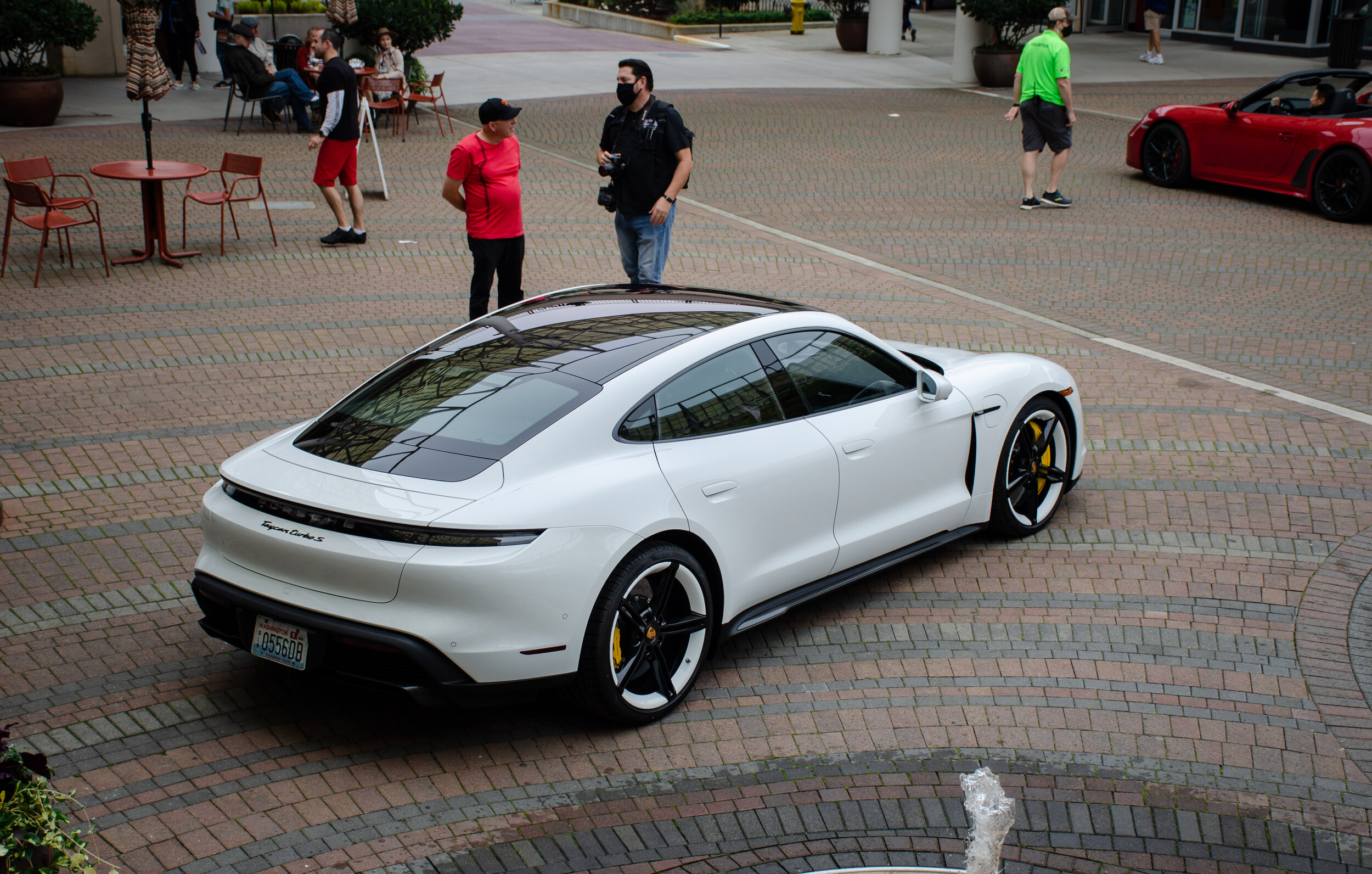 Dan O'Connell - DanOConnell_Photo58_PorscheTaycan.jpg