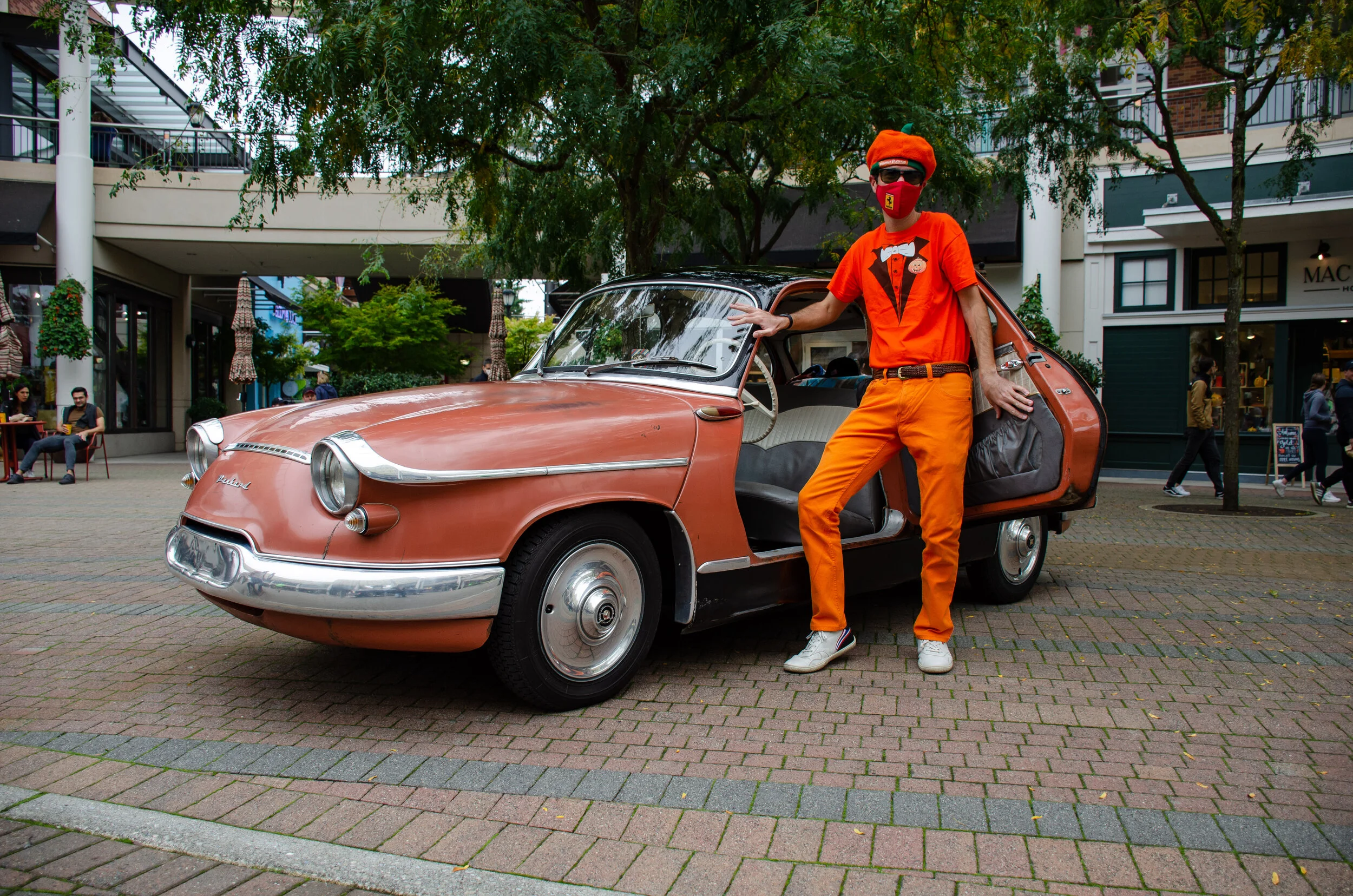 Dan O'Connell - DanOConnell_Photo65_RenualtGuy2.jpg