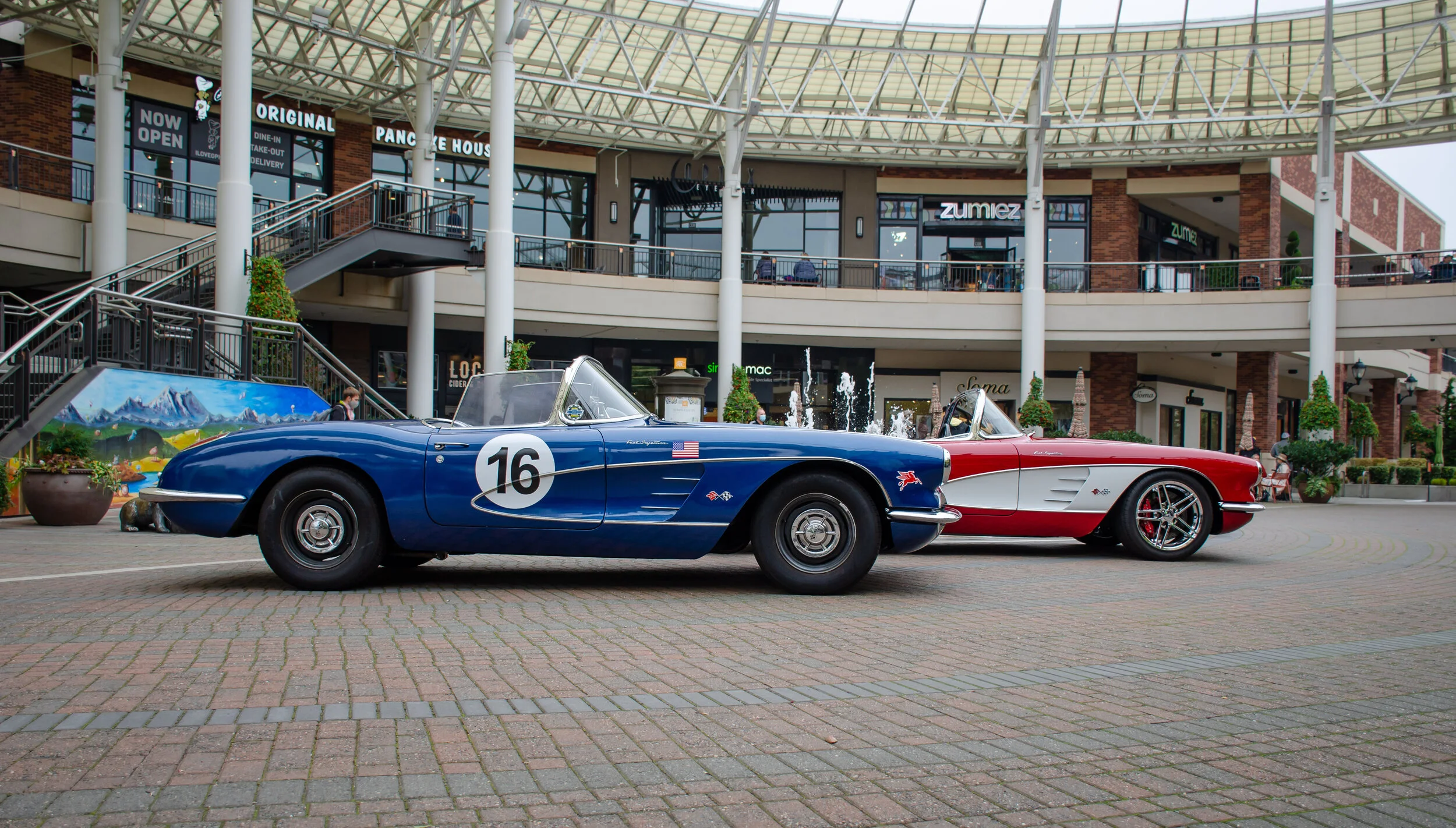 Dan O'Connell - DanOConnell_Photo32_VettePair.jpg