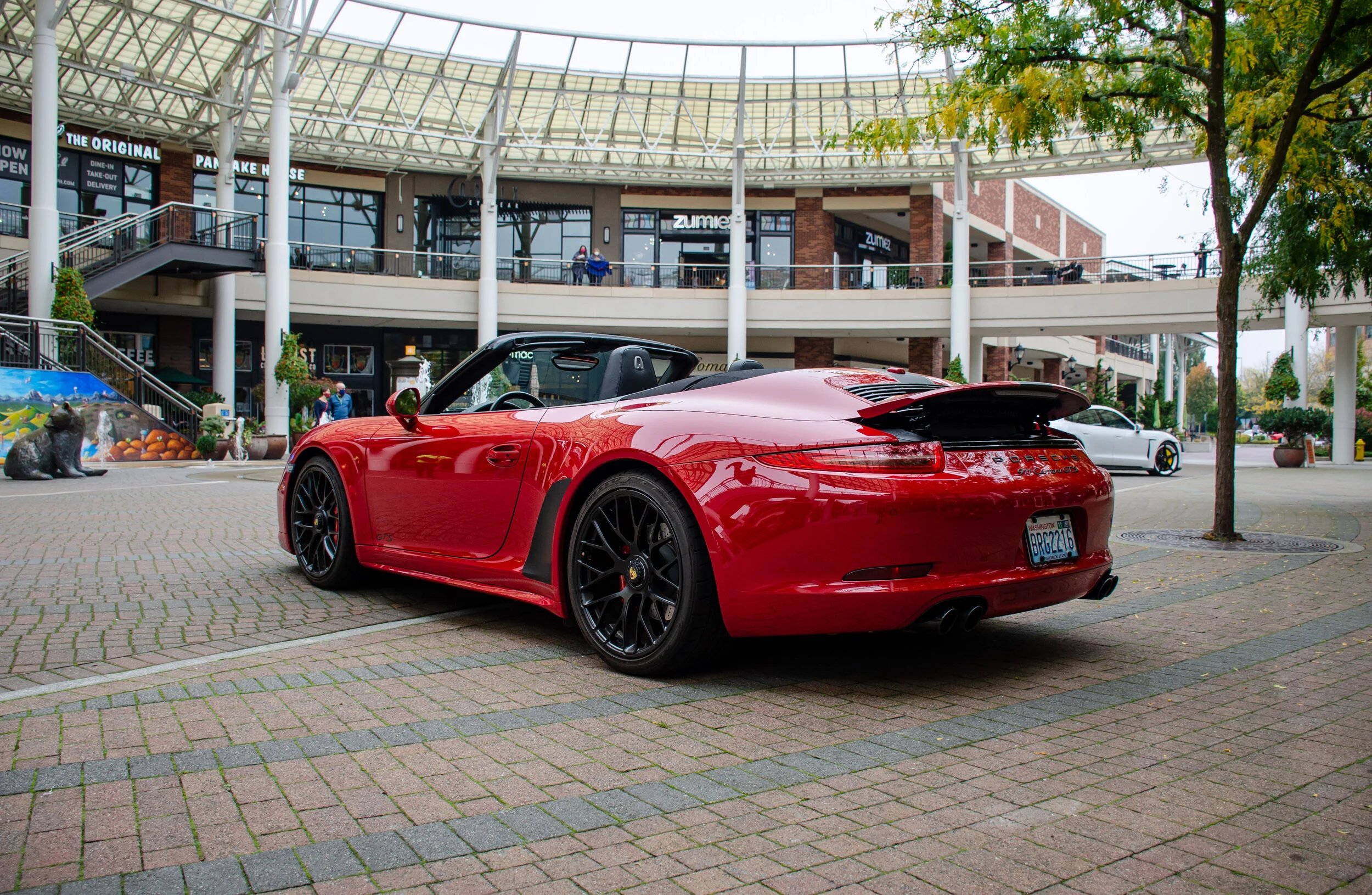 Dan O'Connell - DanOConnell_Photo57_911cab.jpg