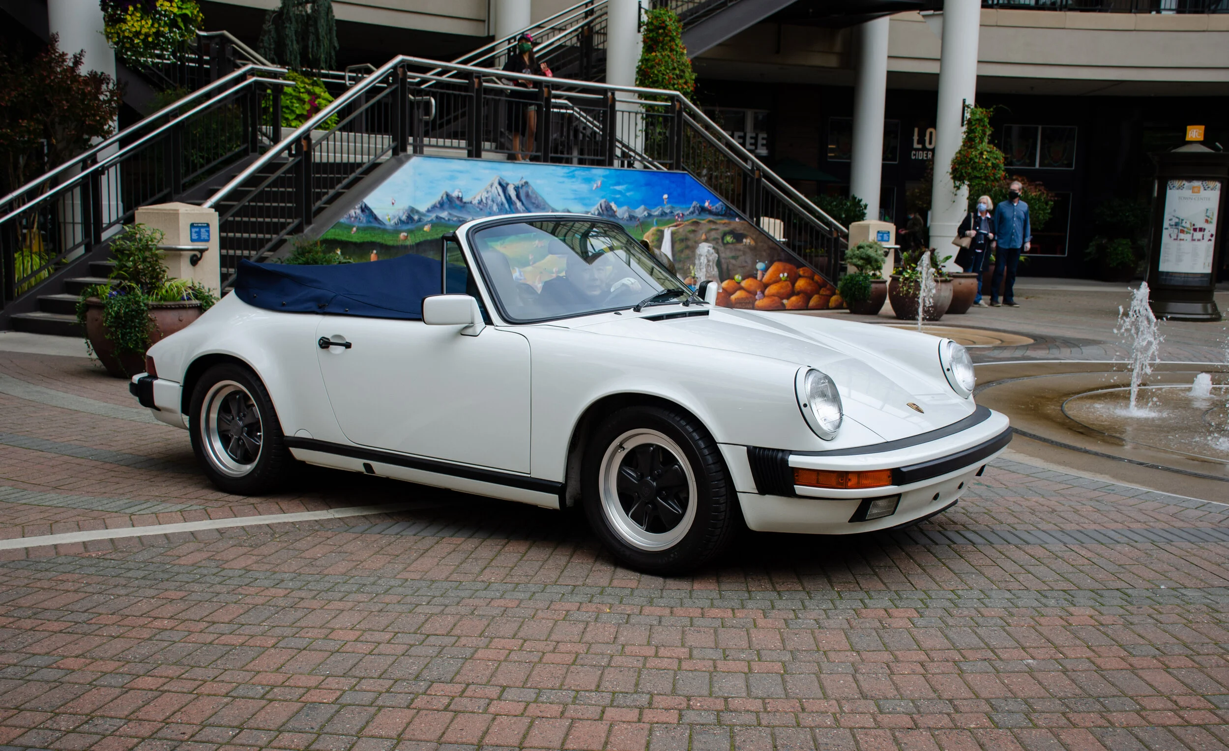 Dan O'Connell - DanOConnell_Photo124_White911Cab.jpg