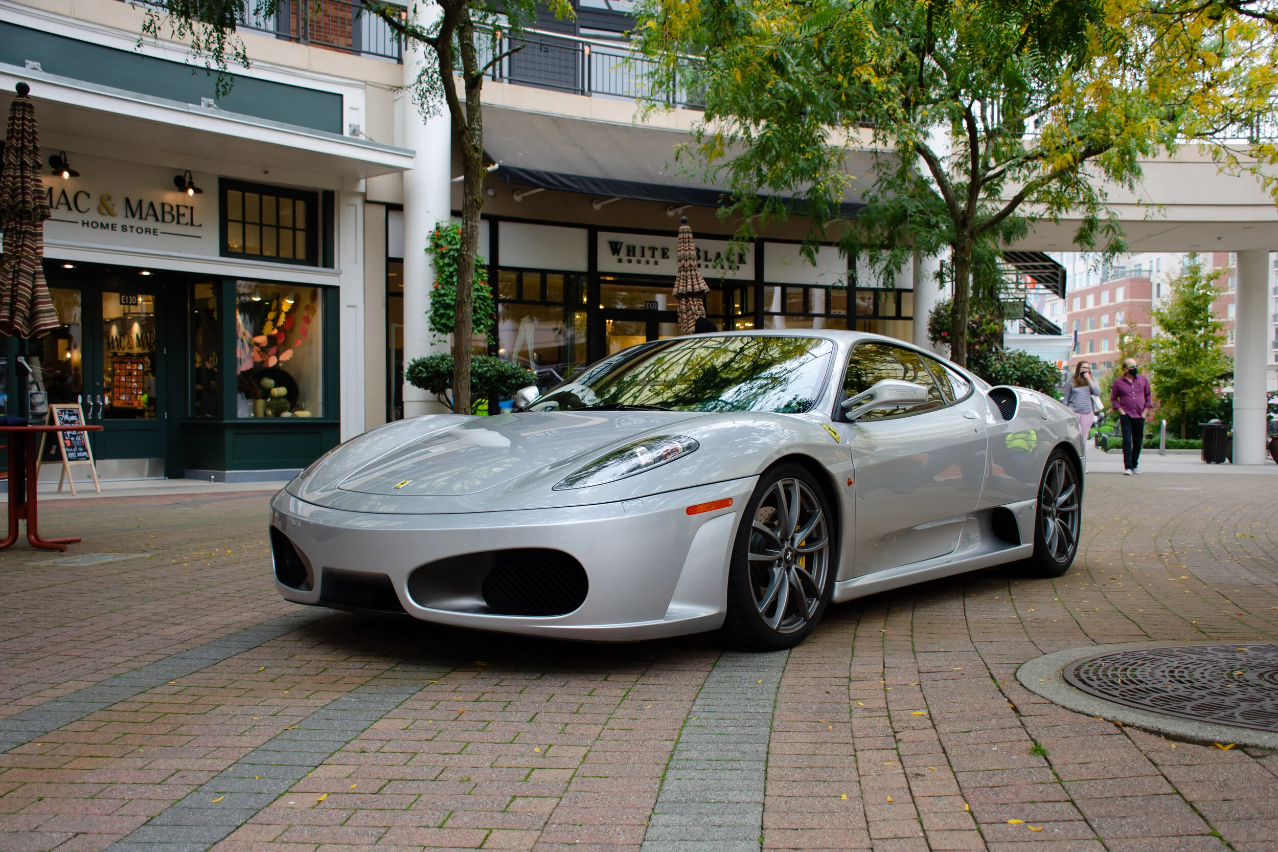 Dan O'Connell - DanOConnell_Photo42_Ferrari.jpg