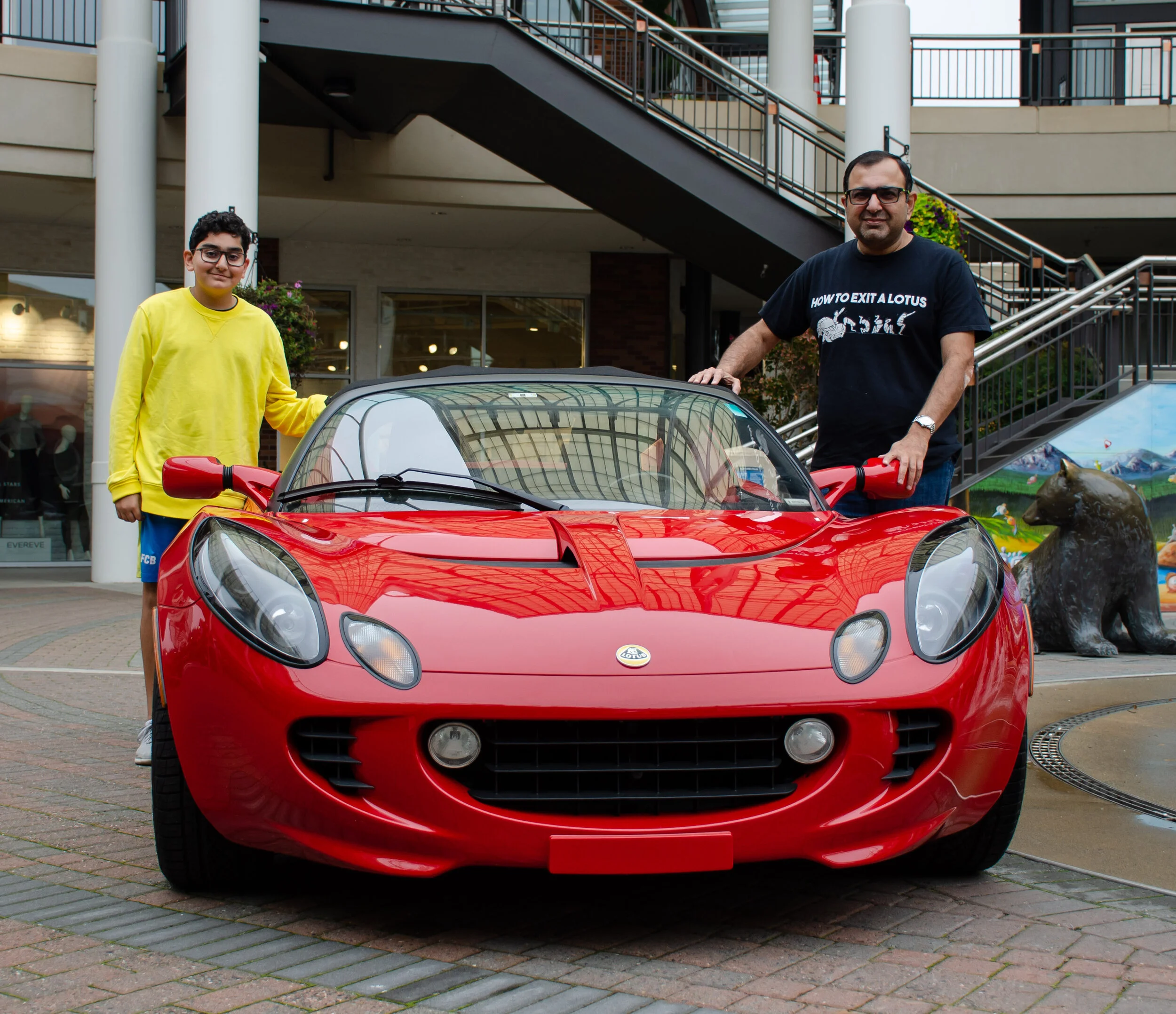 Dan O'Connell - DanOConnell_Photo13_LotusFamily.jpg