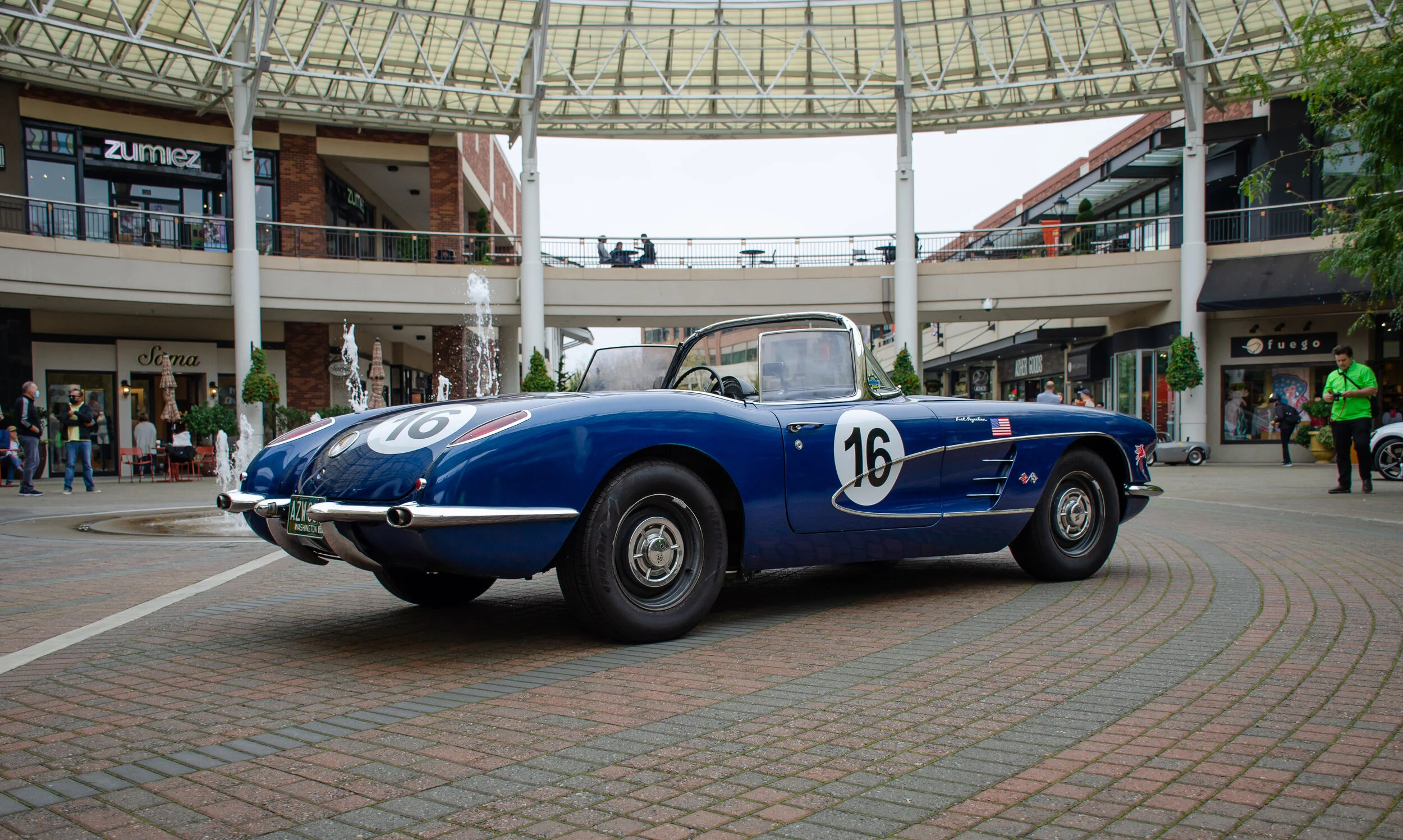 Dan O'Connell - DanOConnell_Photo33_BlueVette.jpg