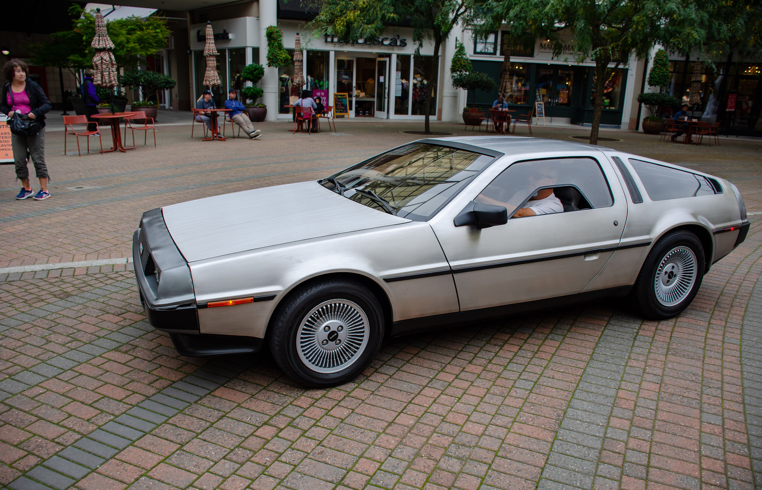 Dan O'Connell - DanOConnell_Photo80_DeLorean2.jpg