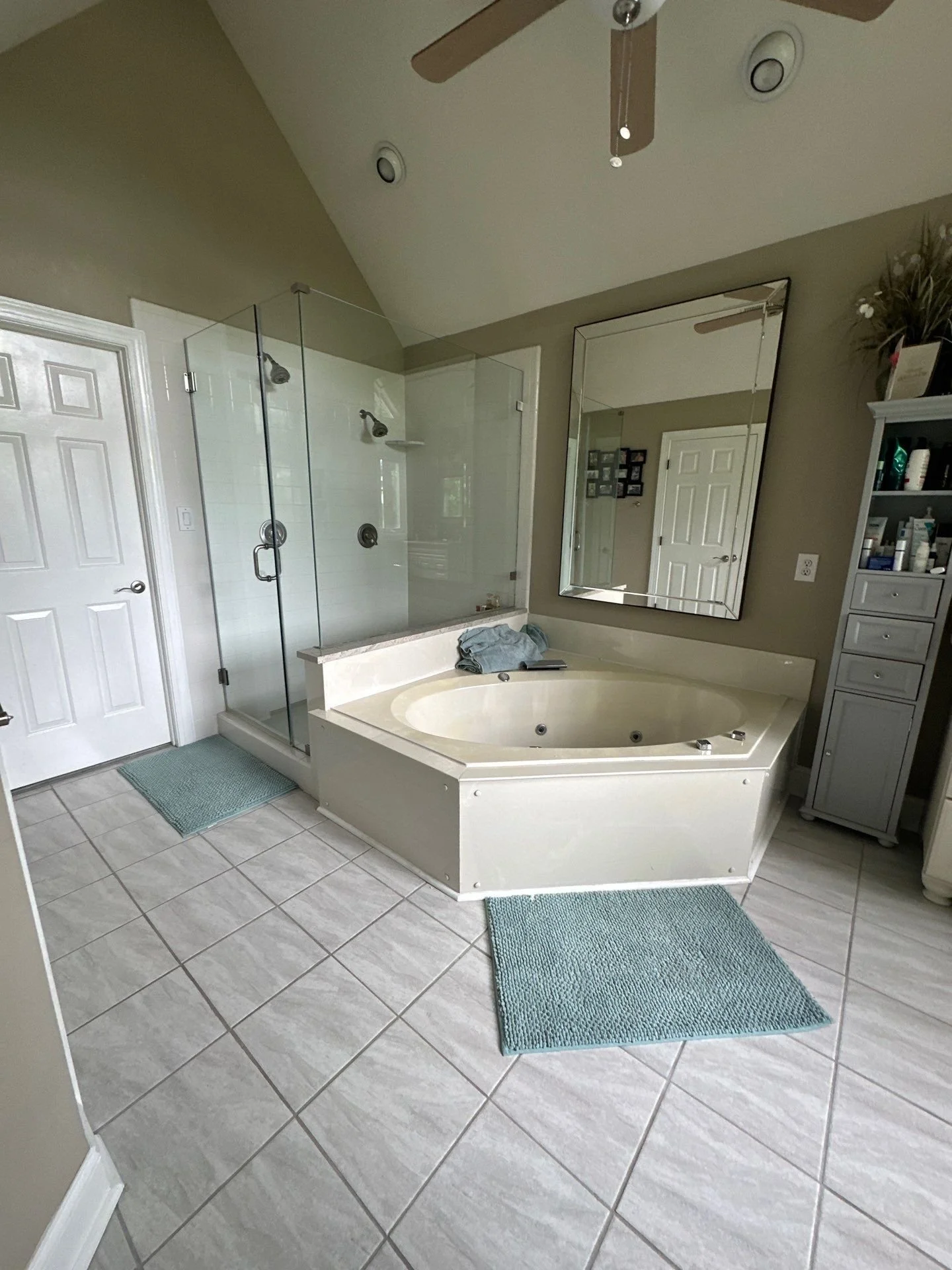 Before: Built-in leaking tub and shower
