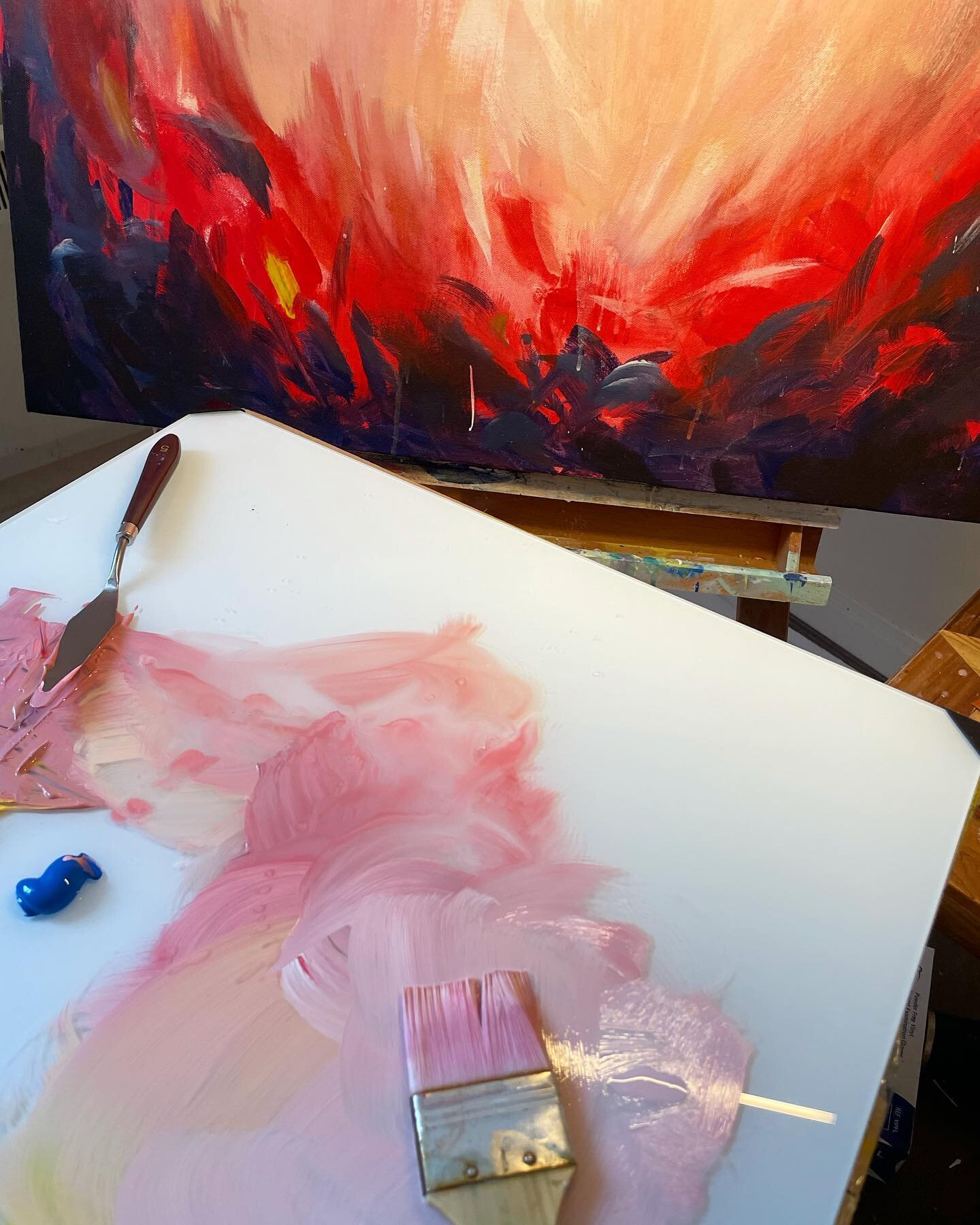 Start your day with something you love and maybe you ll love this day too ///

.
.
#painting  #paintingpalette #pinkaesthetic #red #colorpalette #traditionalart #art #artwork #artist #drawing #illustration #draw #acrylics #arte #illustration #color #