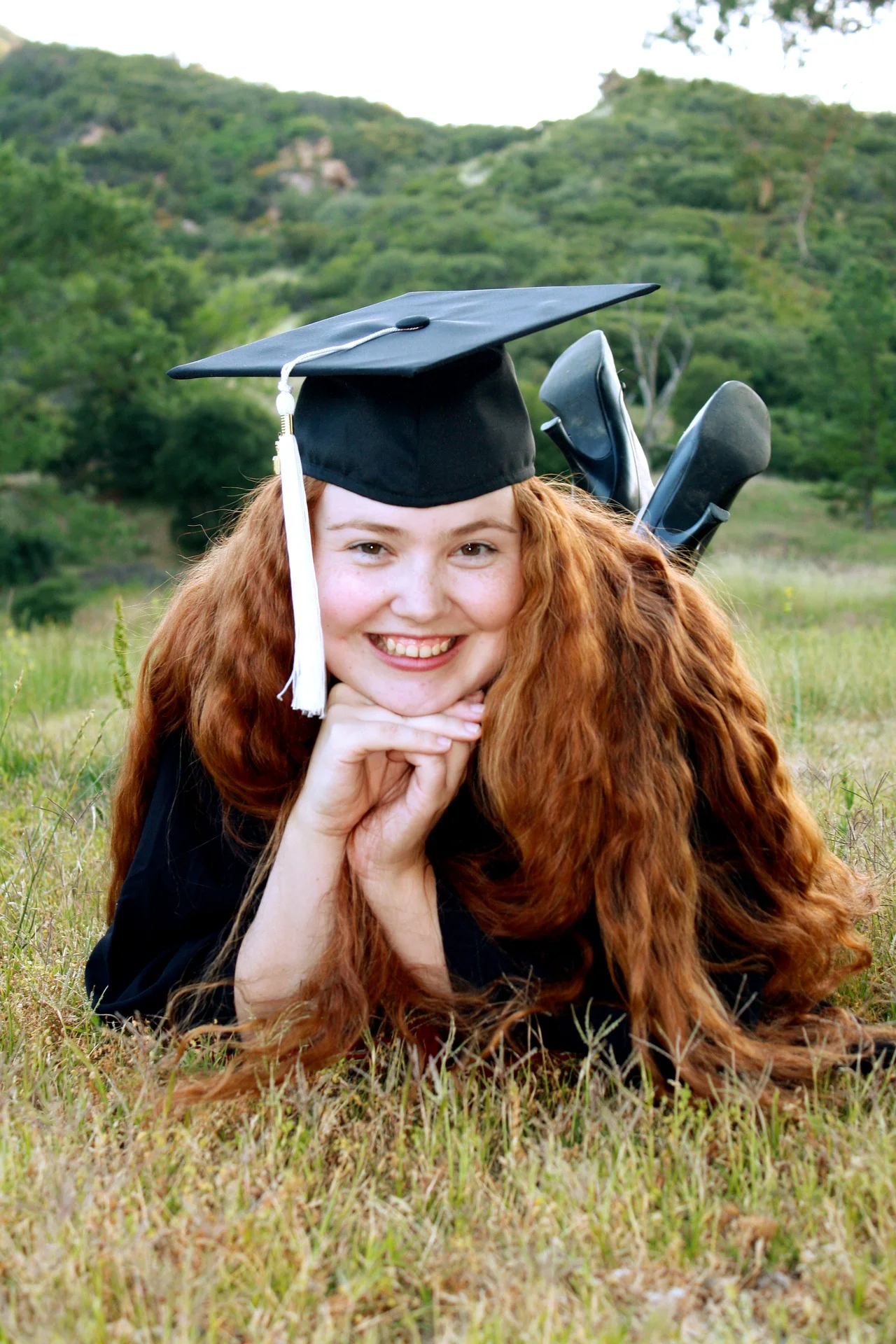 graduation-2276495_1920.jpg