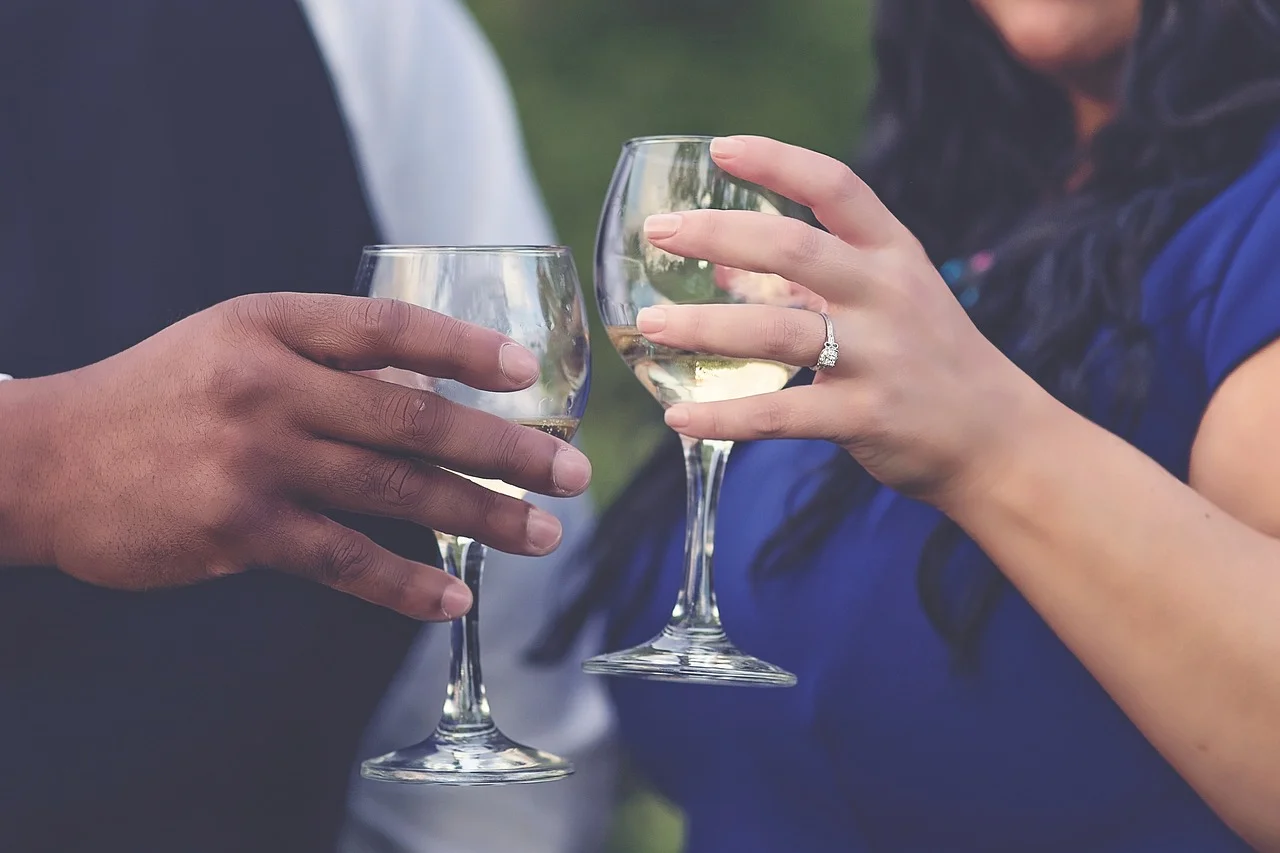 engaged-2490978_1280.jpg