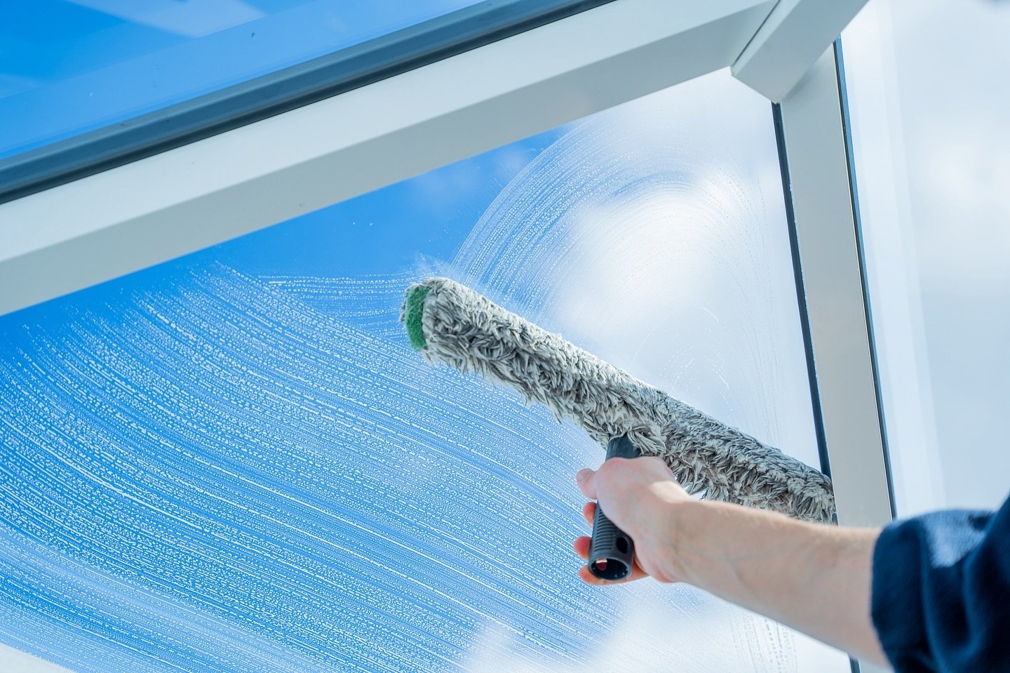 We offer internal window cleans too!

Looking for a window cleaner? Get a free quote today. 👍🏻

www.alldaywindowcleaning.co.uk

#redditch #bromsgrove #droitwich #windowcleaner #windowcleaning #alldaywindowcleaning