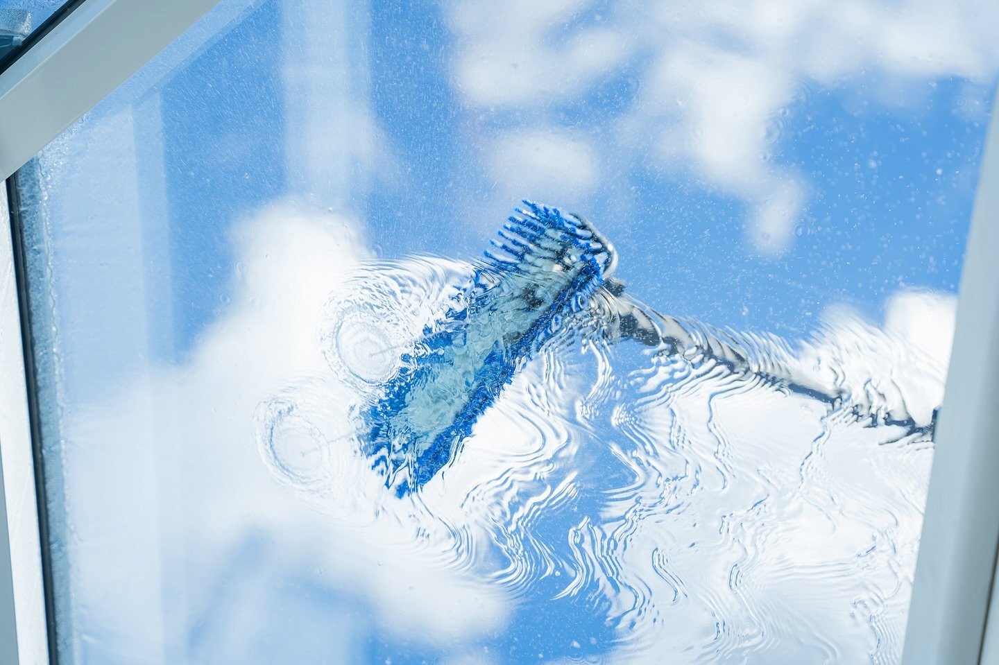 Need a reliable window cleaner?

No problem! Whether it&rsquo;s a regular clean or a one off, we&rsquo;re here to help. 👋🏻

Visit our website for a free quote - www.alldaywindowcleaning.co.uk

#redditch #bromsgrove #droitwich #windowcleaning #windo