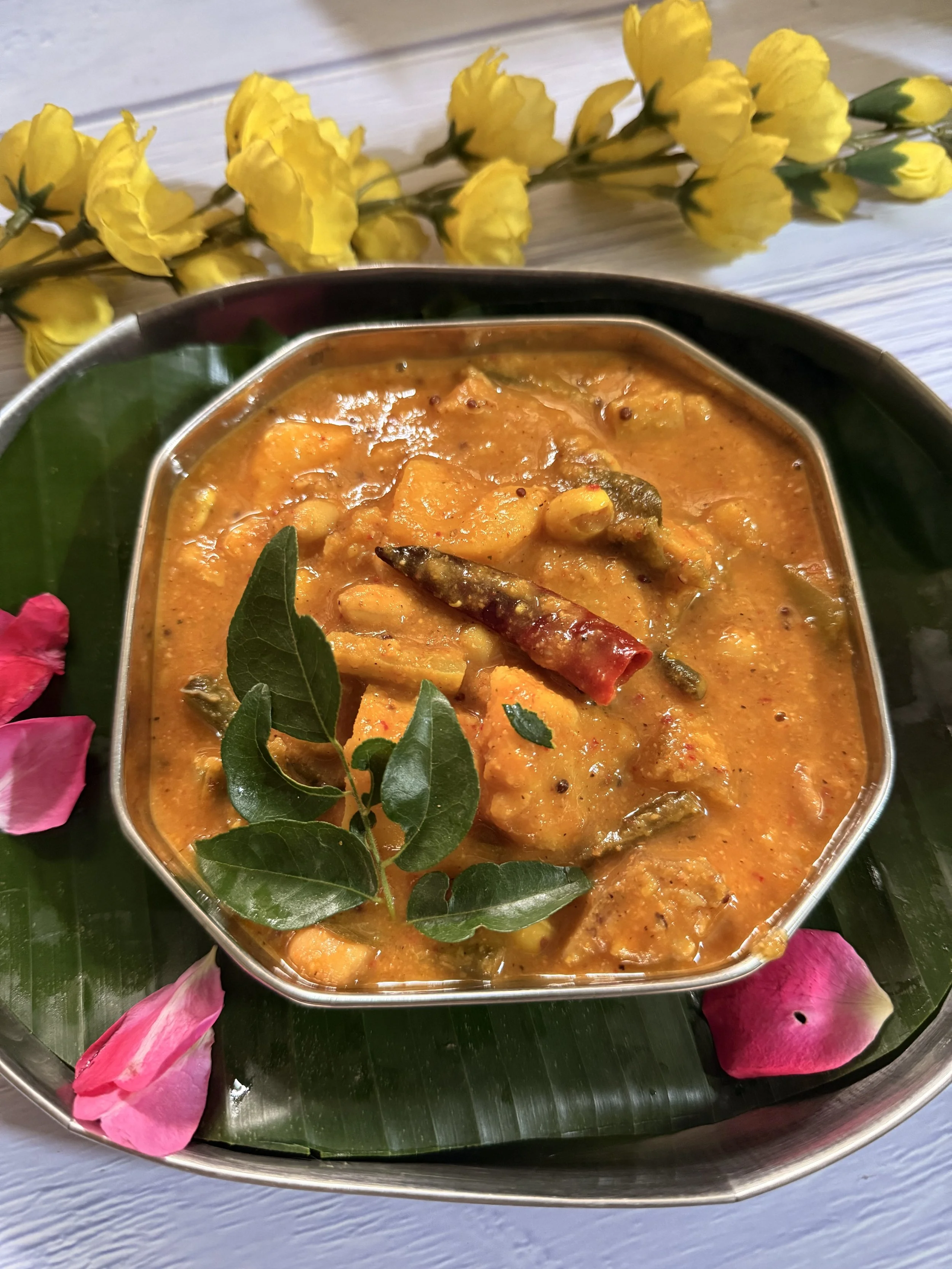 thiruvadirai kootu with assorted country vegetables
