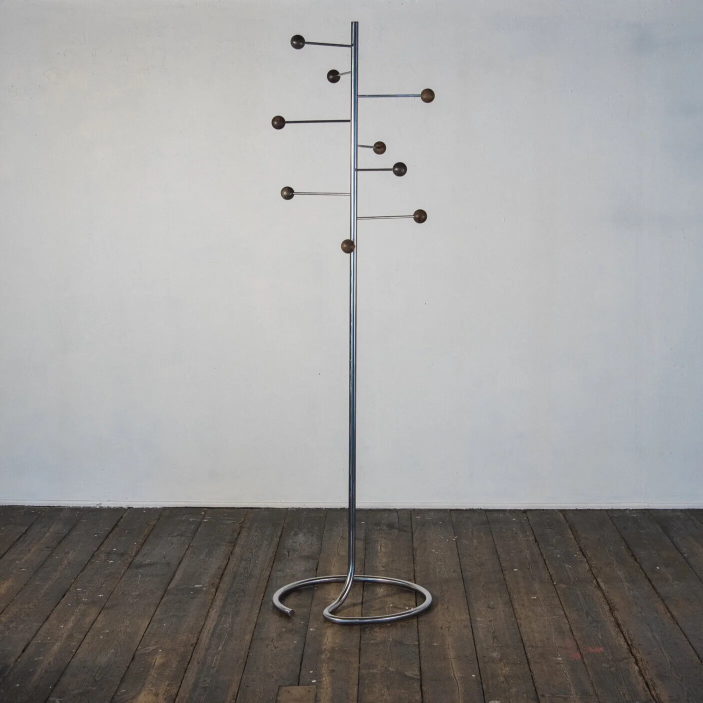 Standing+hanger_st%C3%A5l-4068.jpg