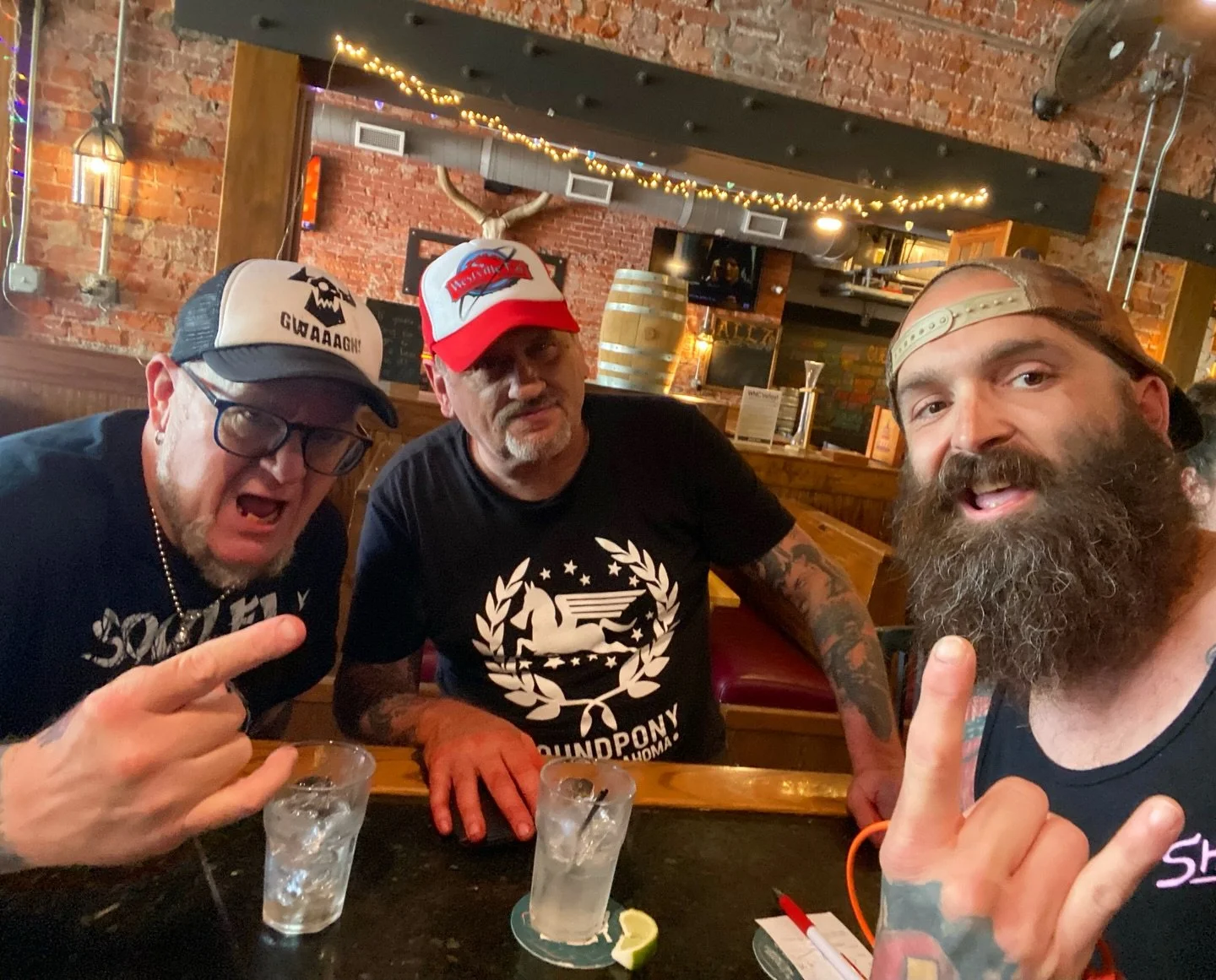 Look who stopped by for a drink with us👀?!? Who&rsquo;s all going to the show tonight? We&rsquo;re so blessed to have cool neighbors like @orbitdvd for introducing us. Thanks for stopping by @gwar &hearts;️🤘🏽