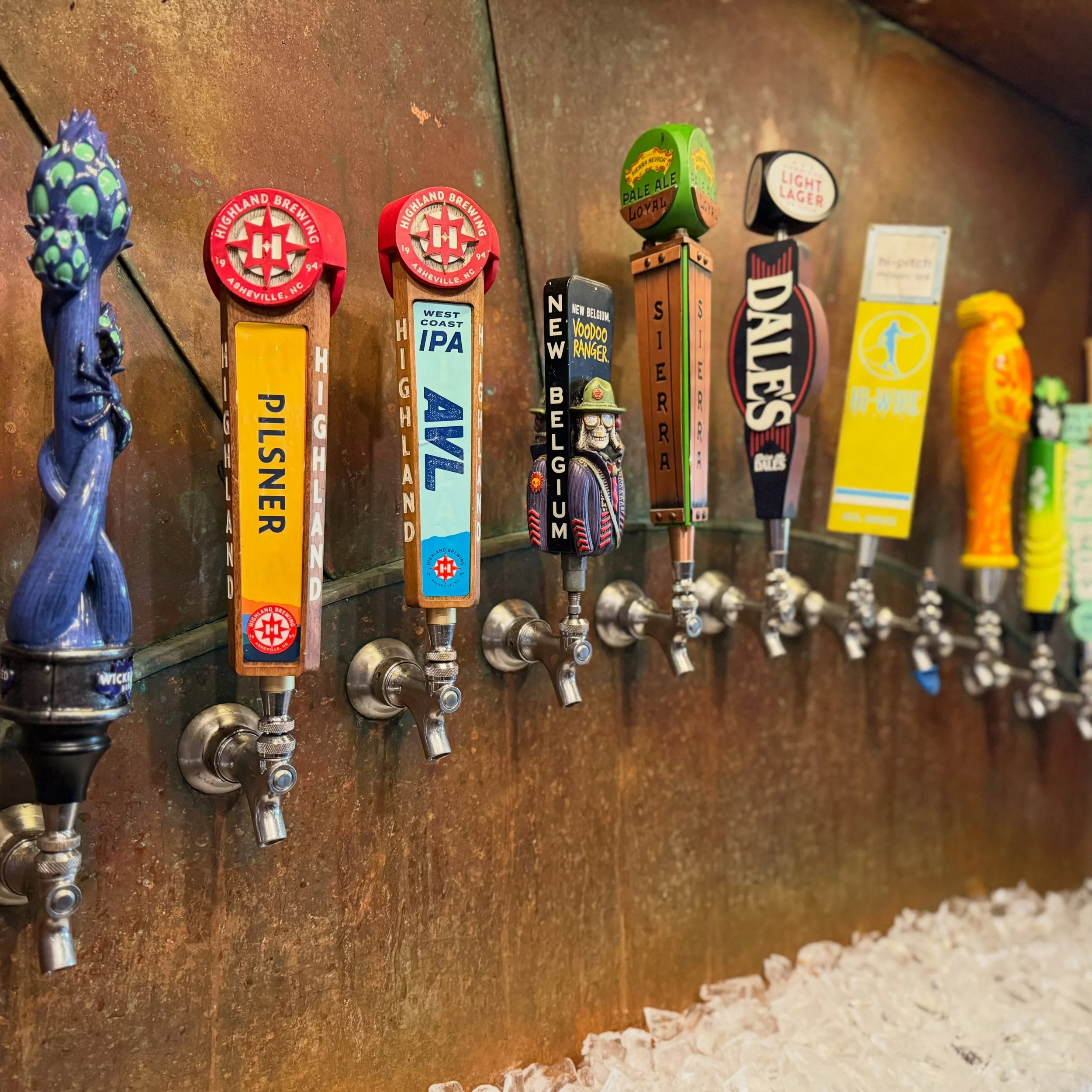 Have y&rsquo;all checked out some of our new (and some old) favorite local taps👀 we also have Ros&eacute; on tap now💅🏽🥂
#foodinasheville #drinksinasheville