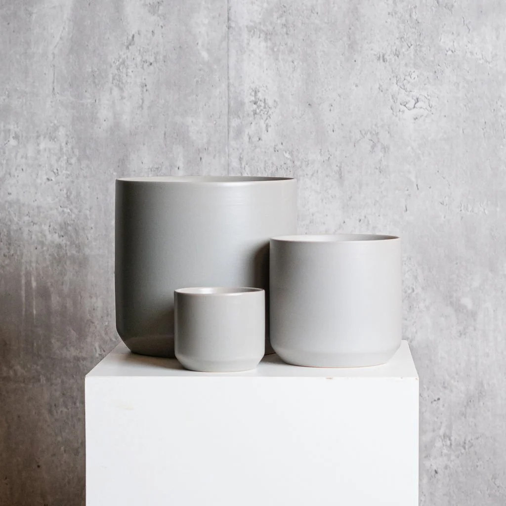 Large Pot (7" x 6.75")