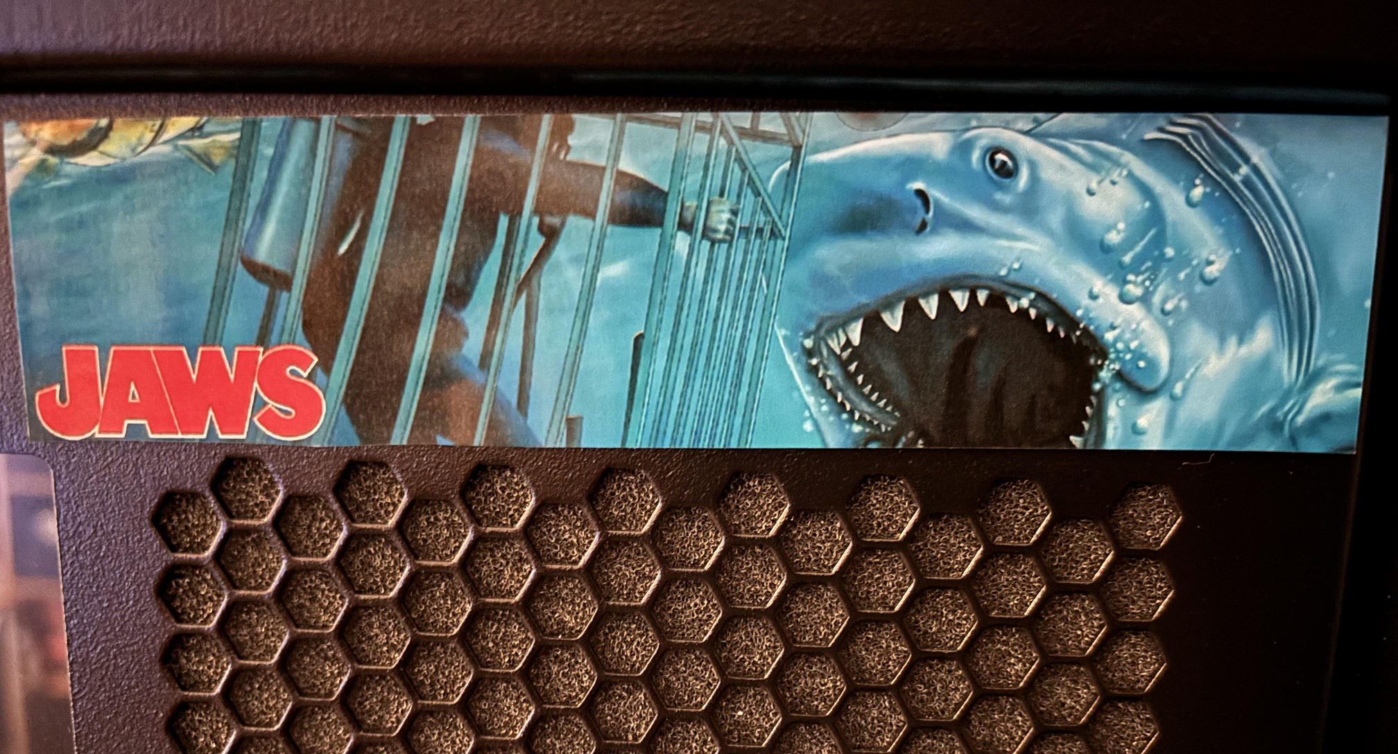 jaws qr decal2.png