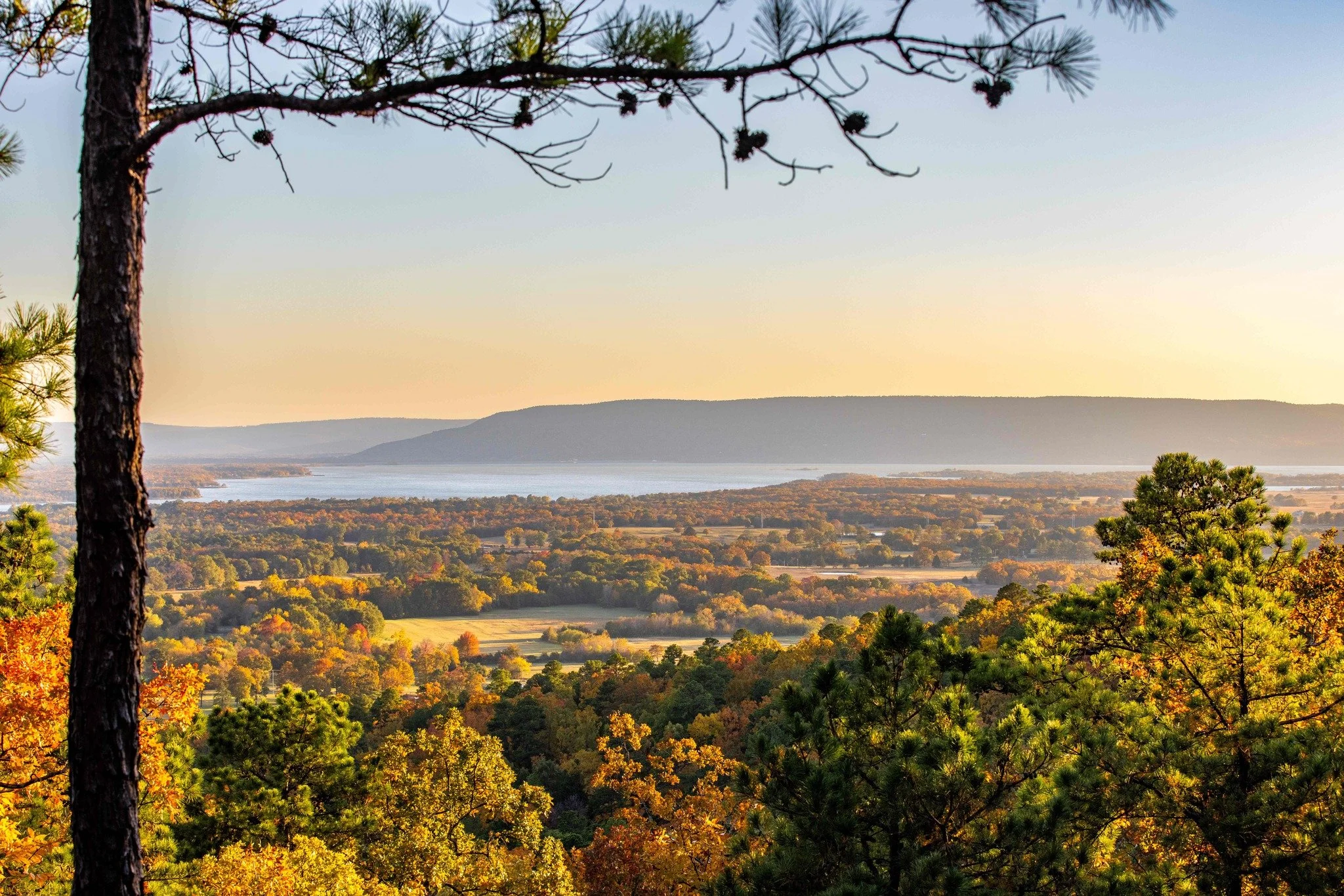 Why 2-3 Acre Homesites for a Second Home Retreat Are the Ultimate Escape
