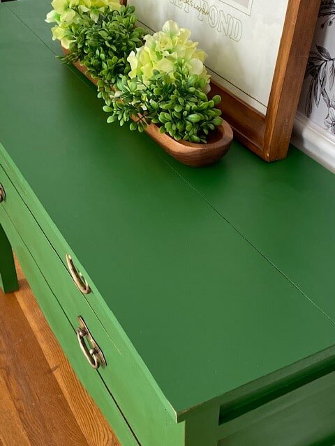 Evergreen Table