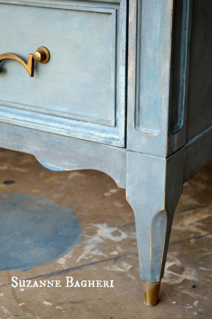 Painted-Armoire-in-Annie-Sloan-Color-Mix-by-Suzanne-Bagheri-of-The-Painted-Drawer-681x1024-min.jpeg