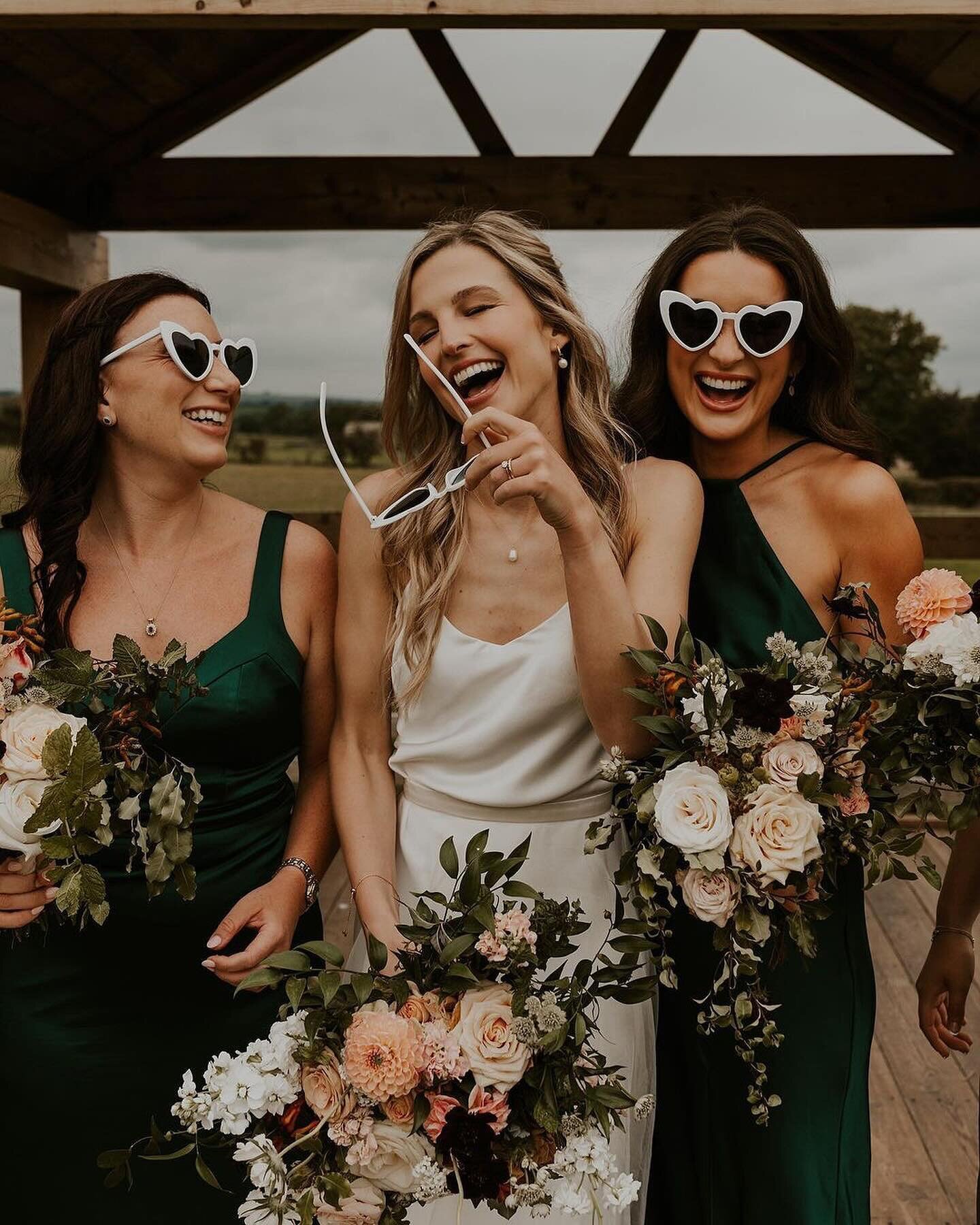 Fun brides are the best 💚

Chloe + her lovely bridesmaids at @edenbarn ❤️&zwj;🔥 captured by @firewoodfilm 

__________________________

Venue - @edenbarn 
Bridal Shop - @elisabellebridal 
Hair - @rubylandles_beauty_ 
MUA - @cjf_hair 
Florist - @bel