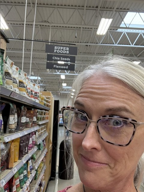 Manage midlife health by grocery shopping wisely