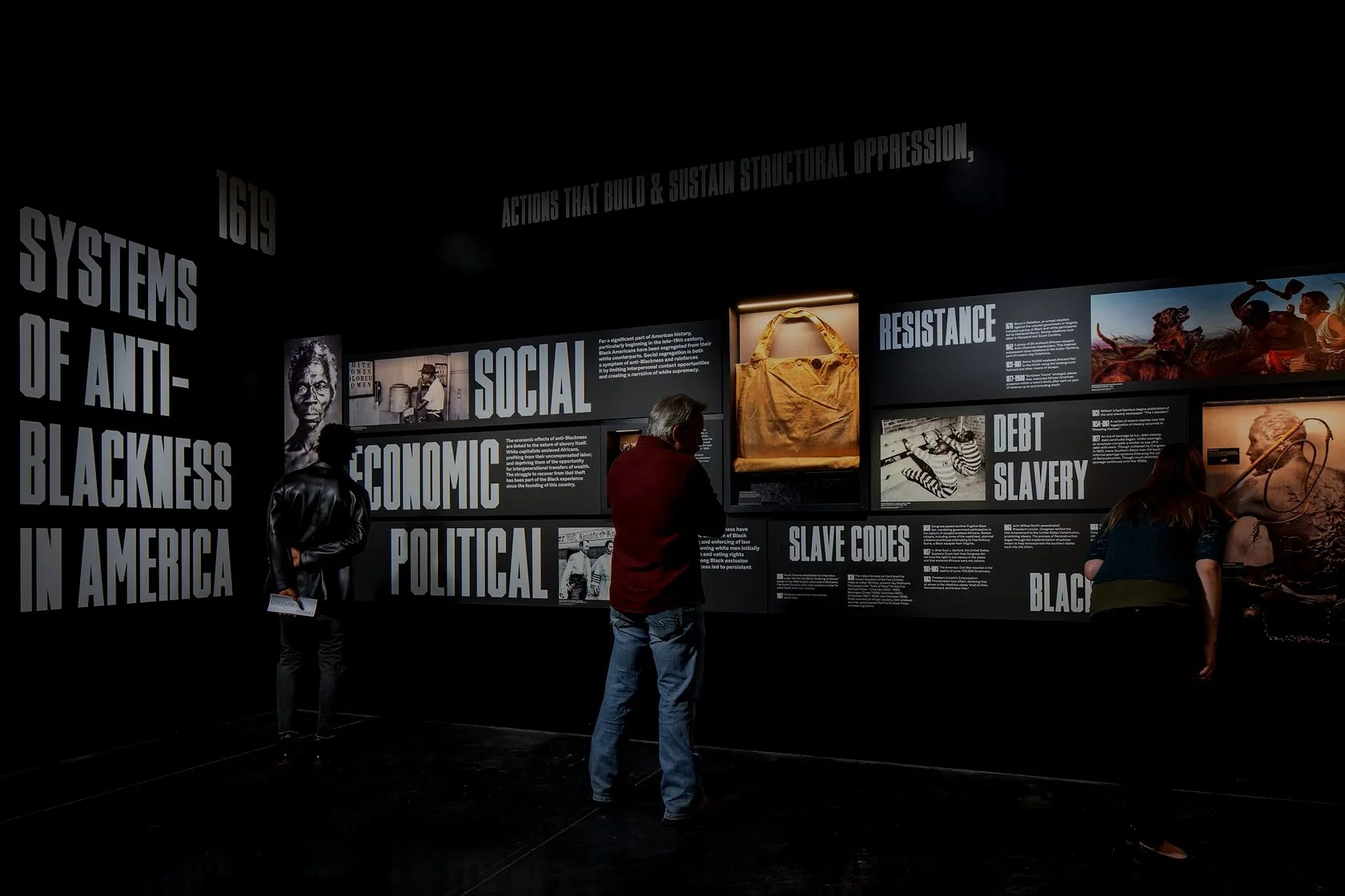 MUSEUMS <br/a> ON US