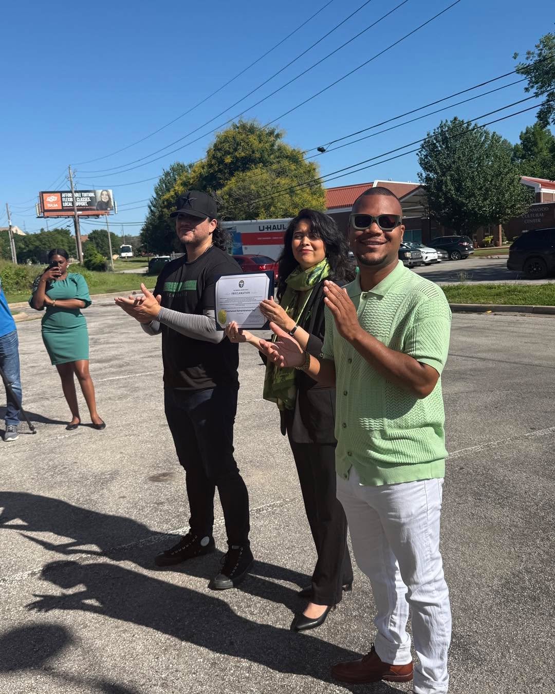 💯BIG MOVES⛳️

@tonywilliams918 (Mr. Greenwood) was celebrated today for the work he accomplished one year ago! We came together to celebrate the Remembrance Day Proclamation in the Greenwood District with Deputy Mayor Krystal Reyes and plenty of loc