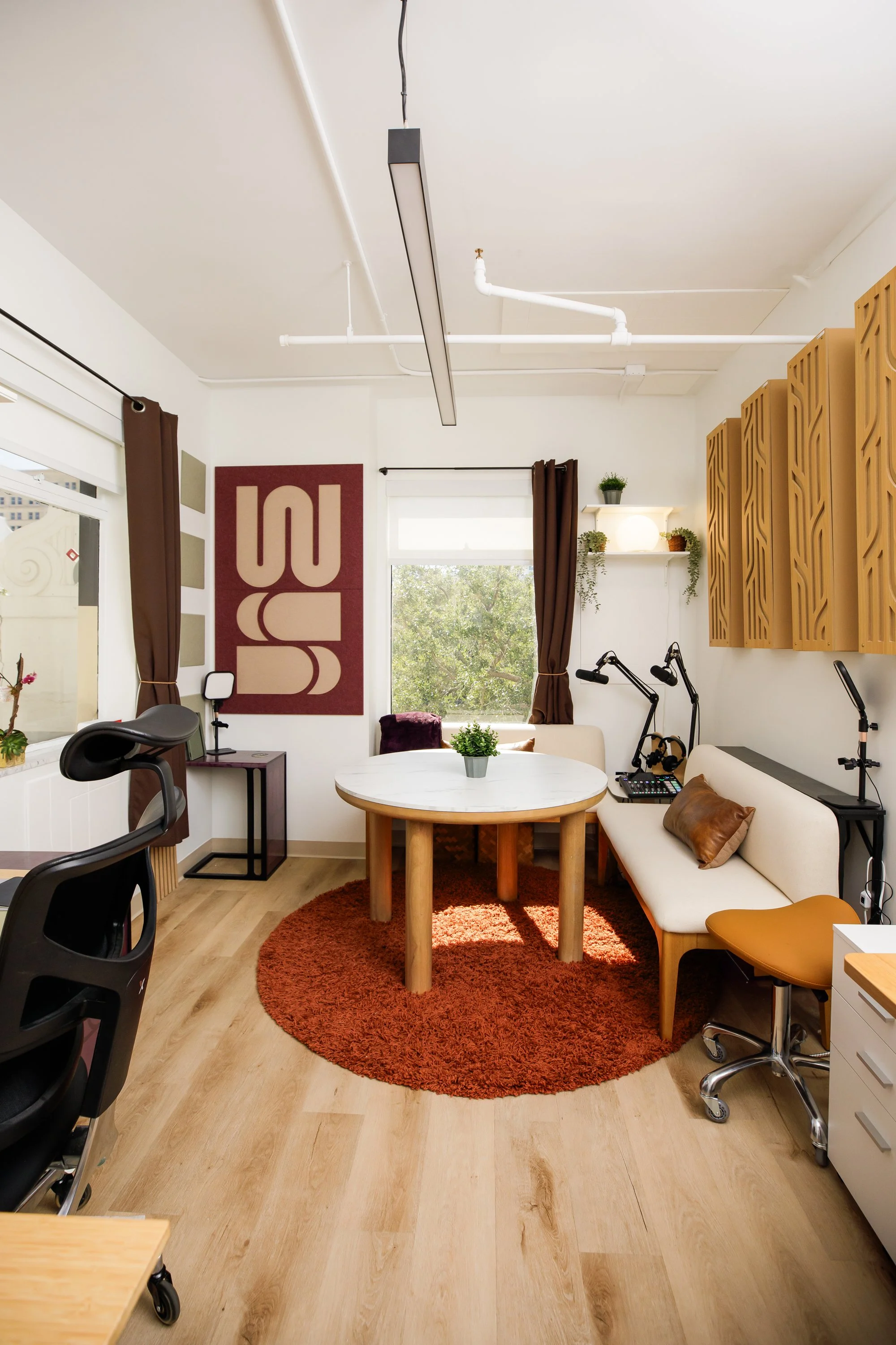 West Palm Beach Podcast and Audiobook Studio 