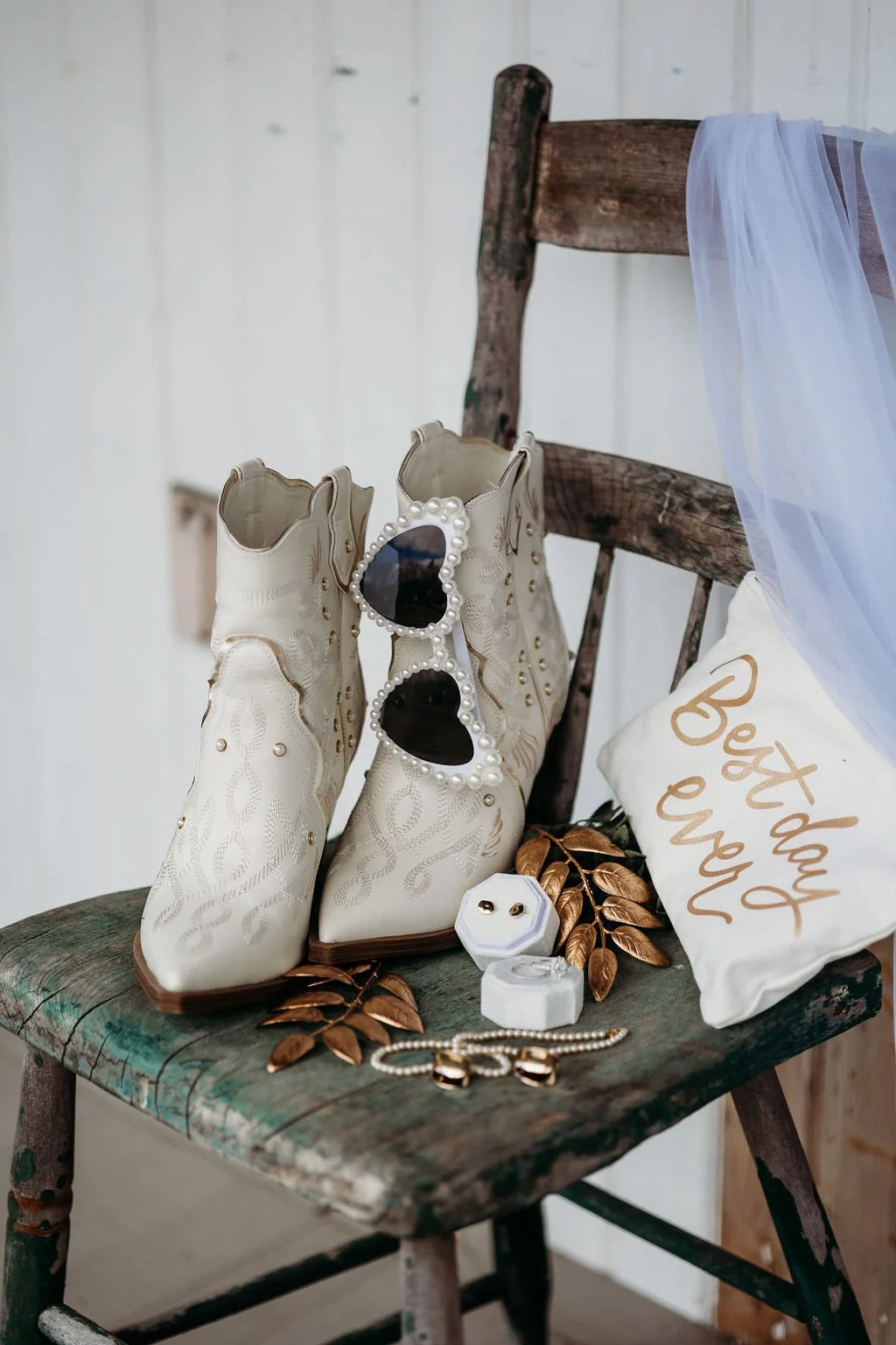 bride-details-boots-heart sunglasses