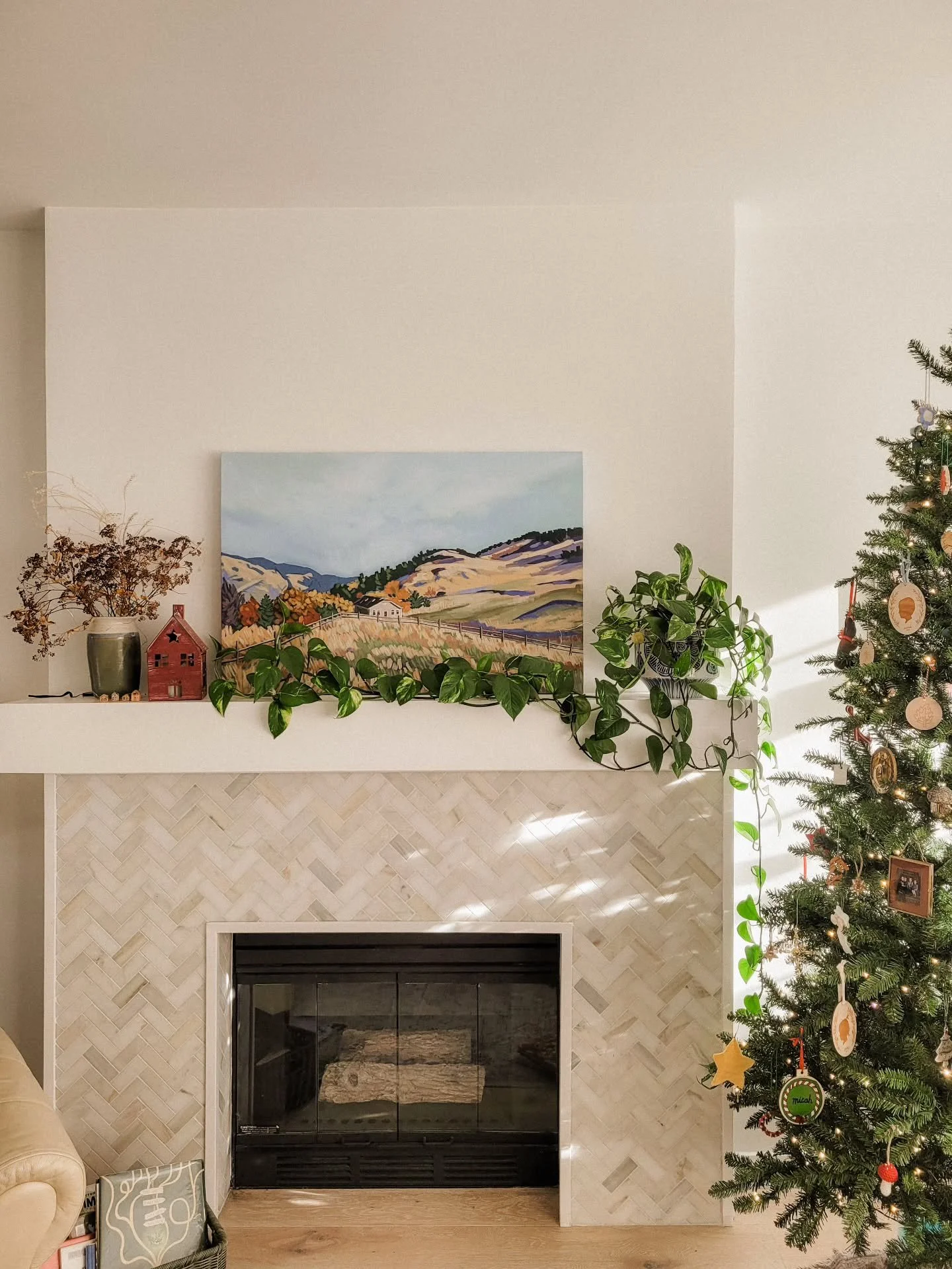 Merry Christmas, everyone! I'm signing off (mostly), and all orders placed Dec 22-31 will be fulfilled in the new year. Thank you for all your support this season 🤍

See you in 2026!