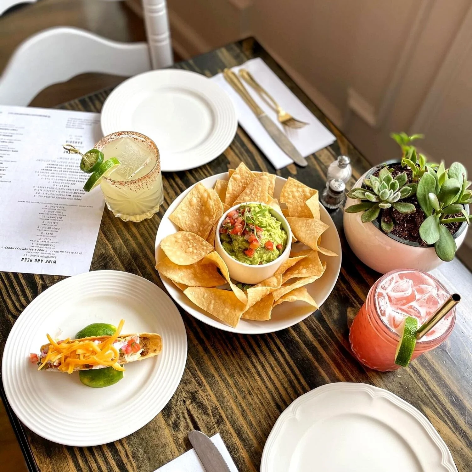 -Photo Credit: Hermanas Kitchen and Cocktails